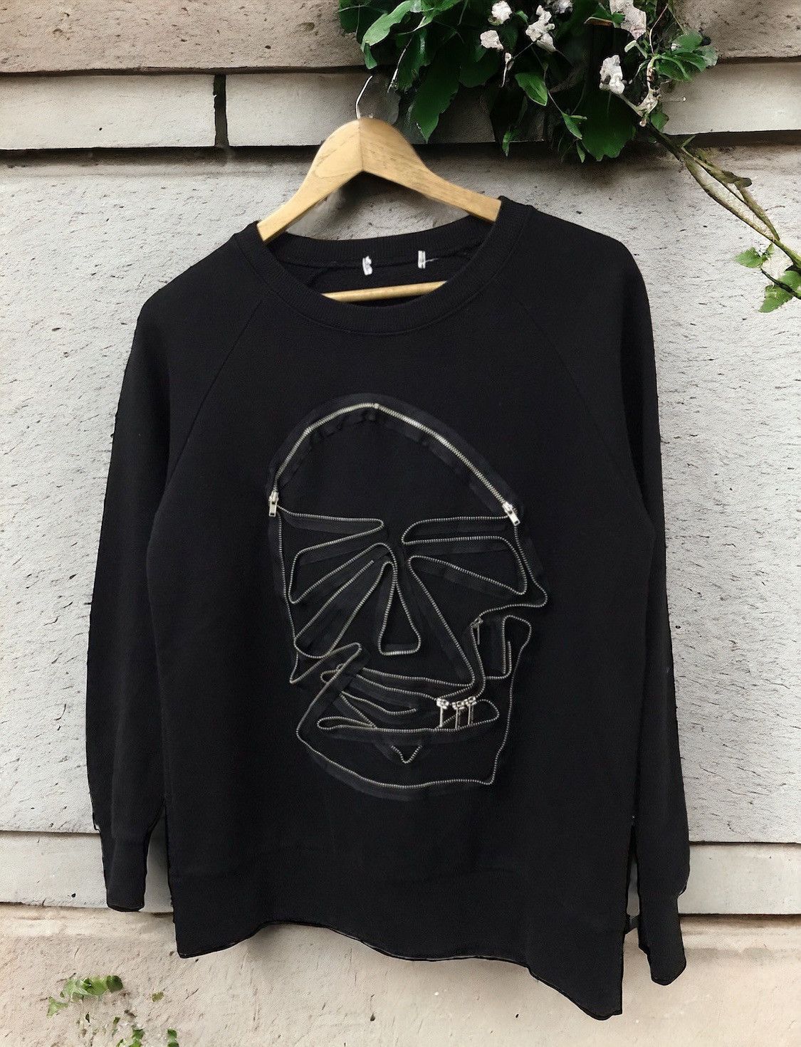 Hysteric Glamour Art Zipper Face Head Mask Reaction Present Sweatshirt Size US S / EU 44-46 / 1 - 1 Thumbnail