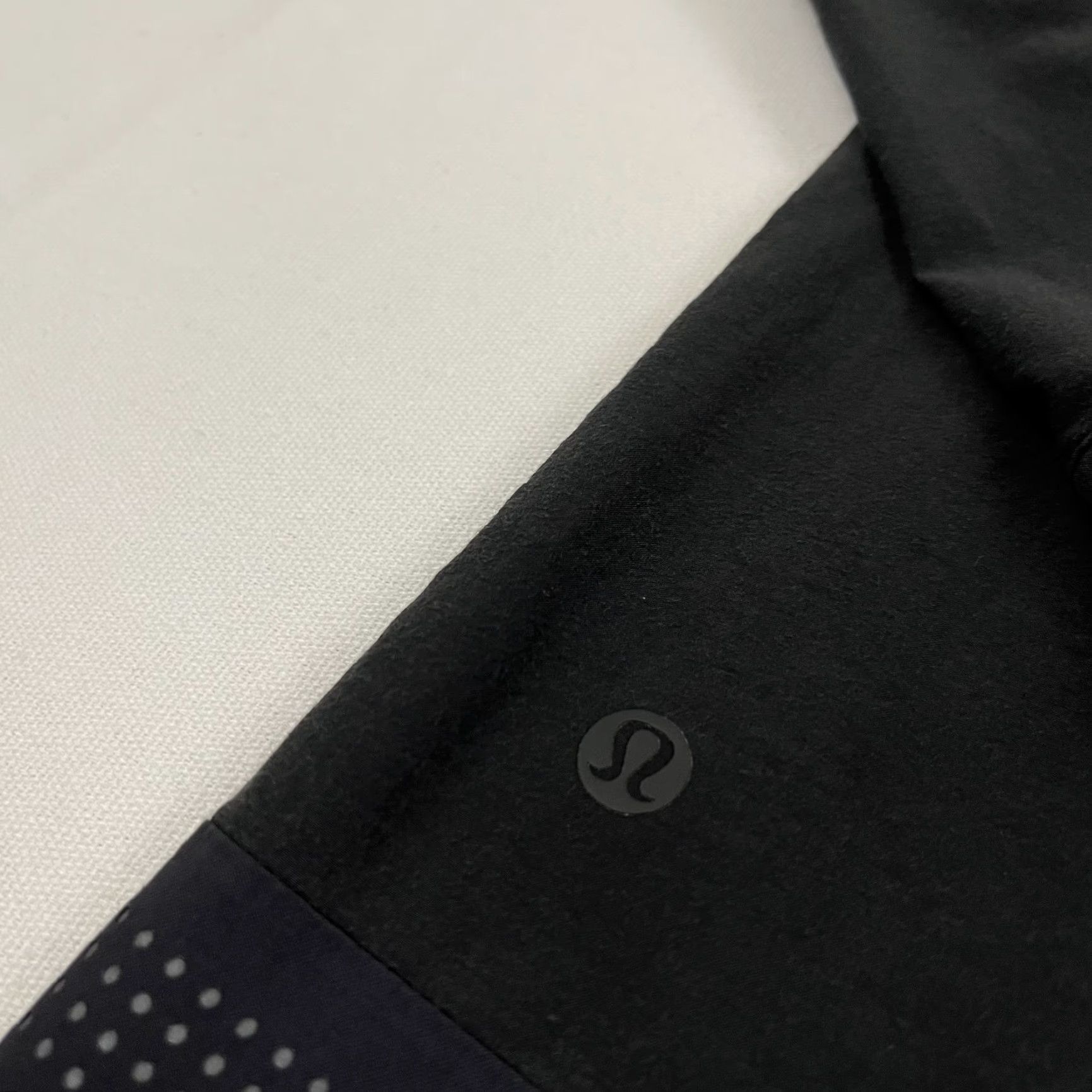 Lululemon Lululemon Shirt Mens XL Black Gray Button Up Performance Stretch Preppy Office Shirt Size US XL / EU 56 / 4 - 2 Thumbnail