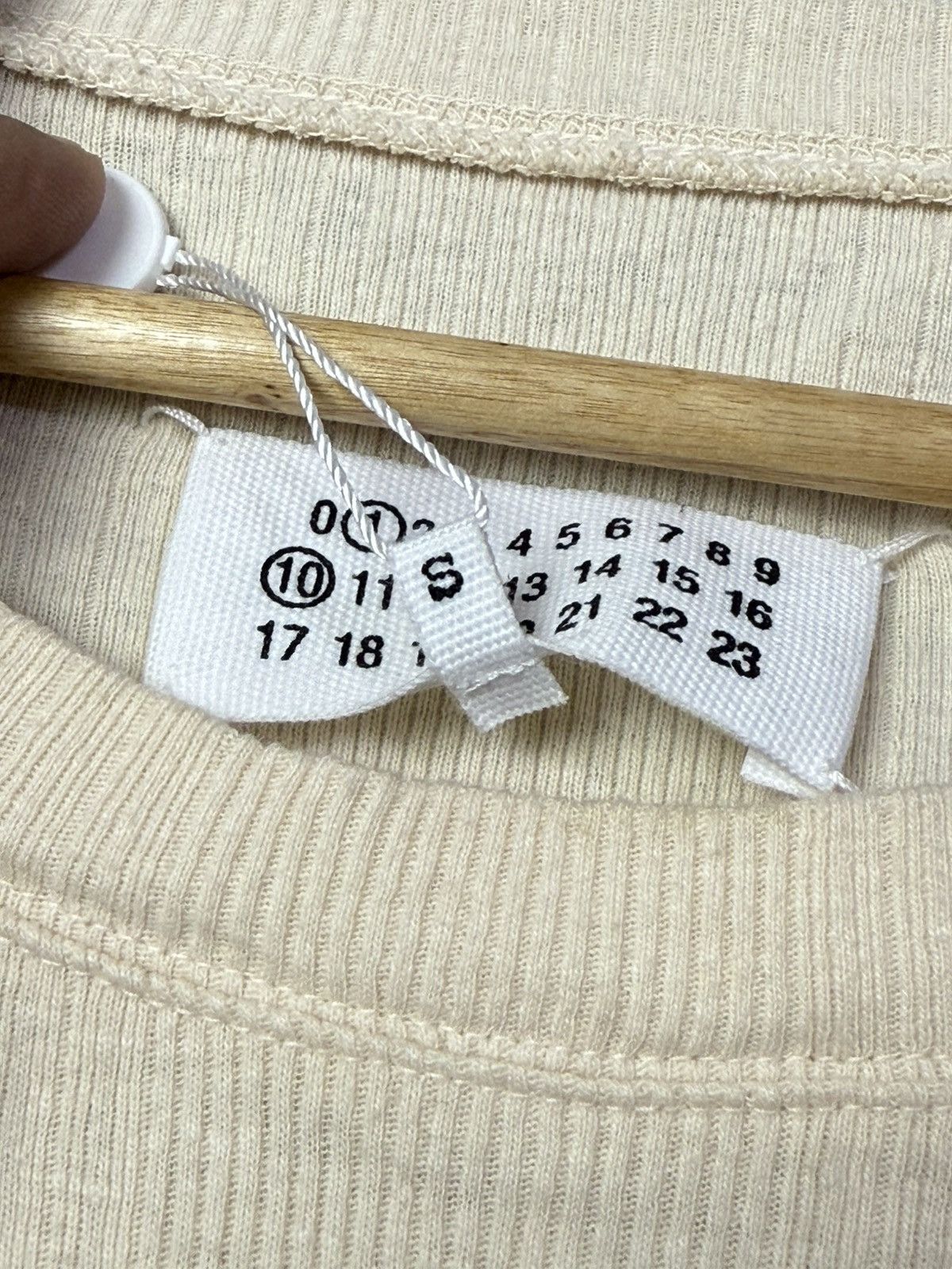 Maison Margiela MAISON MARGIELA SS24 LOGO SHIRT Size US S / EU 44-46 / 1 - 3 Thumbnail