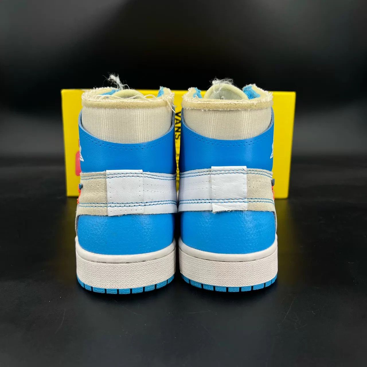 Nike Nike Air Jordan 1 UNC Blue Size 42 2Wear CH7855 Size US 8.5 / EU 41-42 - 5 Thumbnail