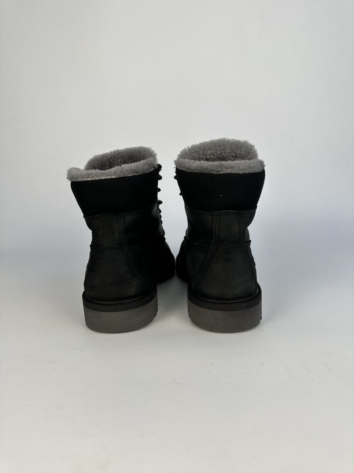 Timberland Timberland 6" Premium Black Nubuck Fur Lined Boots US 4 Size US 4 / IT 34 - 7 Thumbnail