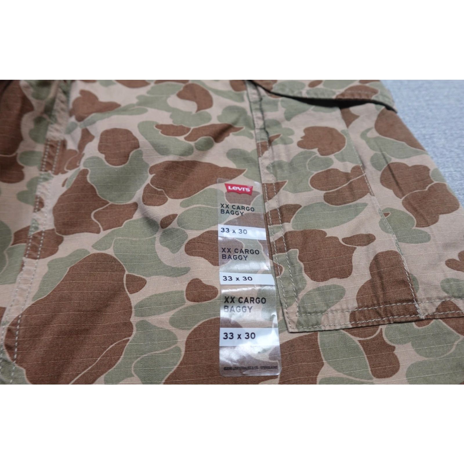 Levi's Levi's XX Cargo Baggy Pants Men 33x30 Green Camouflage Workwear Casual pants Cotton Canvas Adjustable Waist NWT Size US 33 - 4 Thumbnail