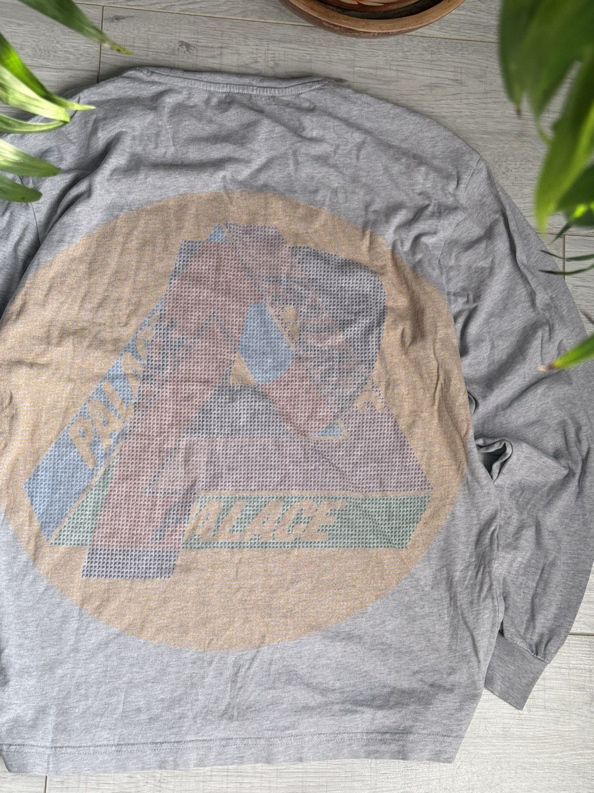 Palace × Vintage Palace Back Logo Size US M / EU 48-50 / 2 - 3 Thumbnail