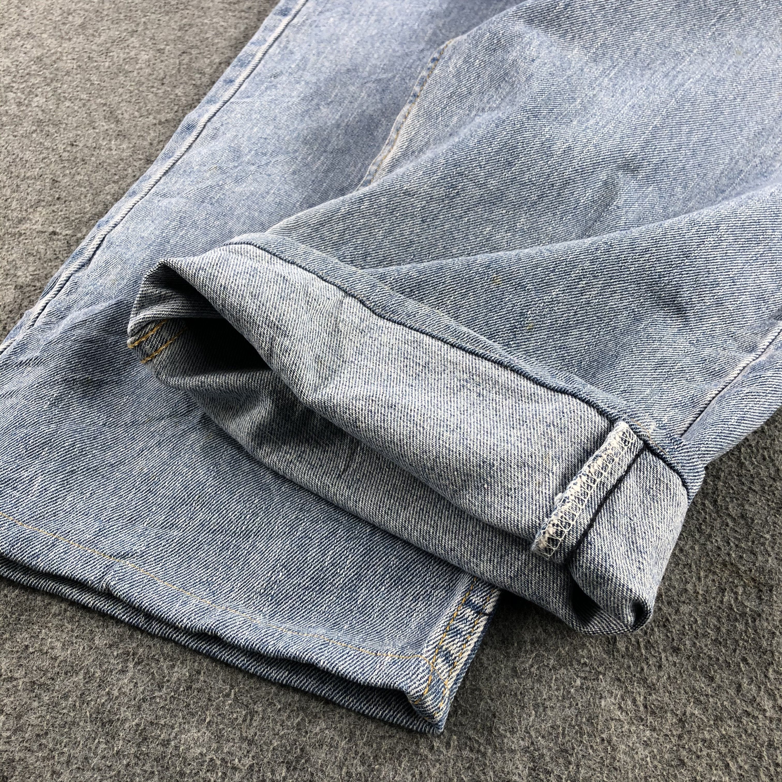 Levi's Vintage Blue Wash Levis 505 Jeans-J2429 Size US 43 - 7 Thumbnail