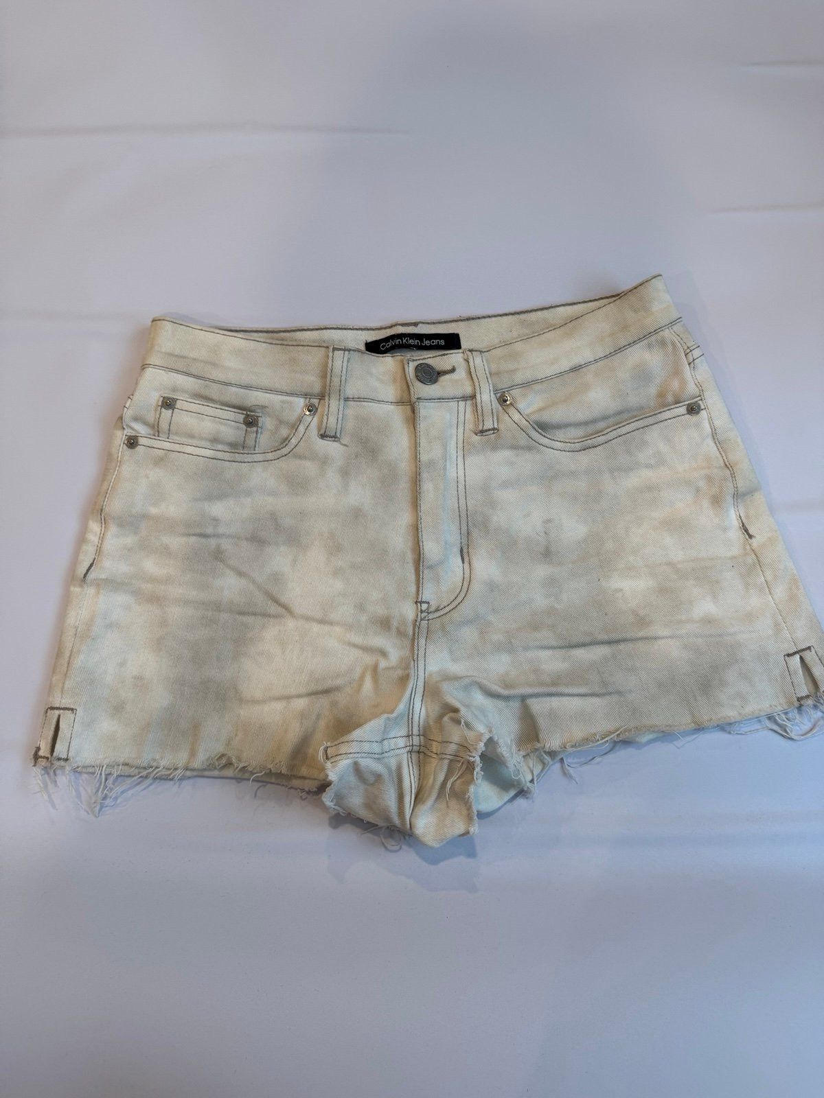 Calvin Klein Calvin Klein Denim Shorts Small Size 26" / US 2 / IT 38 - 1 Thumbnail
