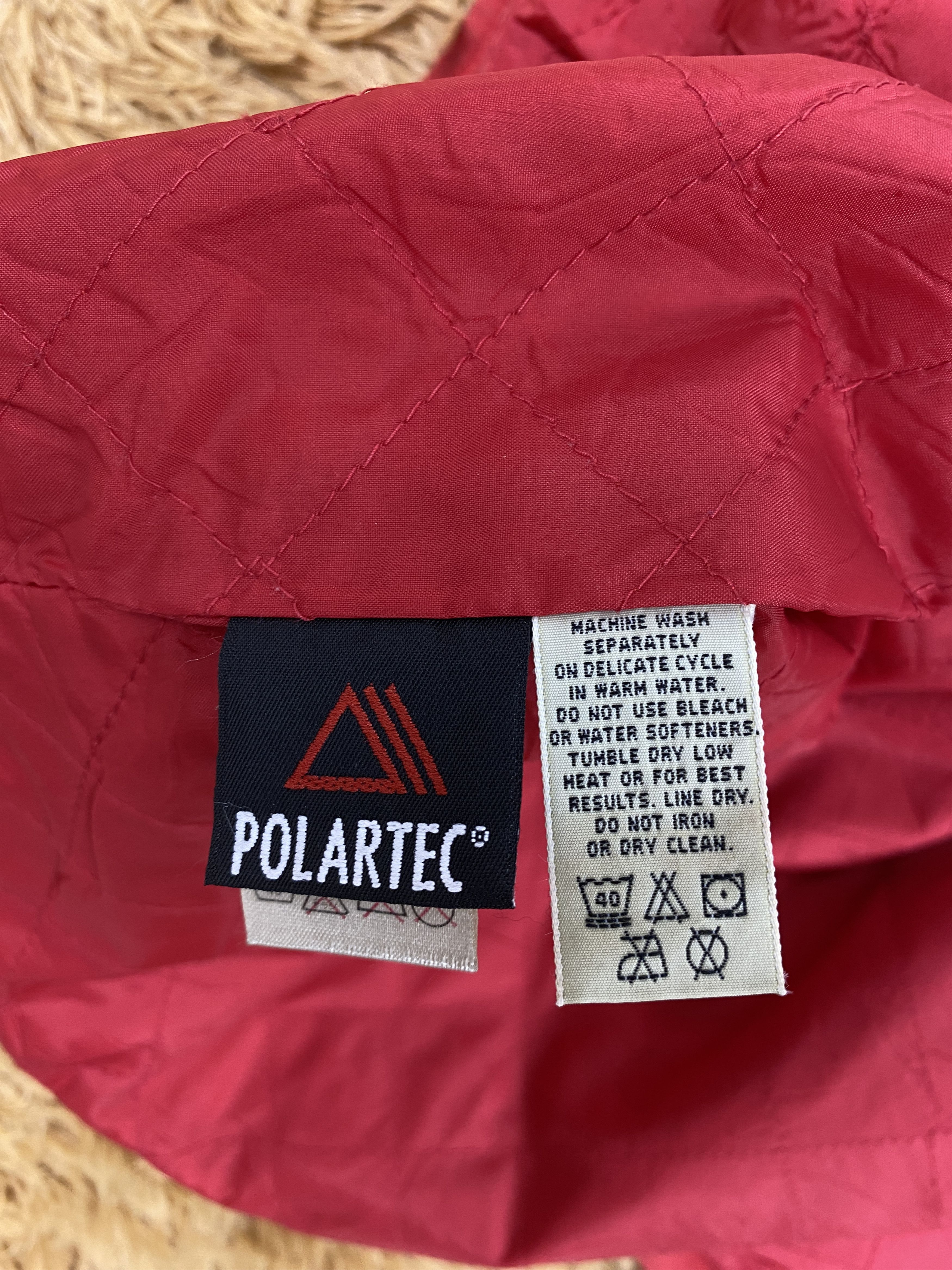 Eddie Bauer Vintage Eddie Bauer Red Hoodie Fleece Lining Parkas J2110 Size US L / EU 52-54 / 3 - 10 Thumbnail