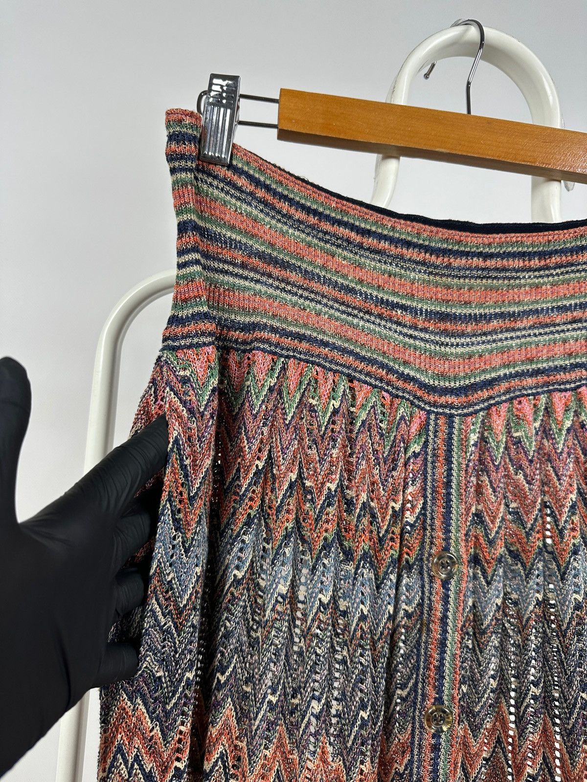 Missoni 90s Vintage Missoni Zigzag Crochet Knit A-Line Midi Skirt Size 28" / US 6 / IT 42 - 18 Thumbnail