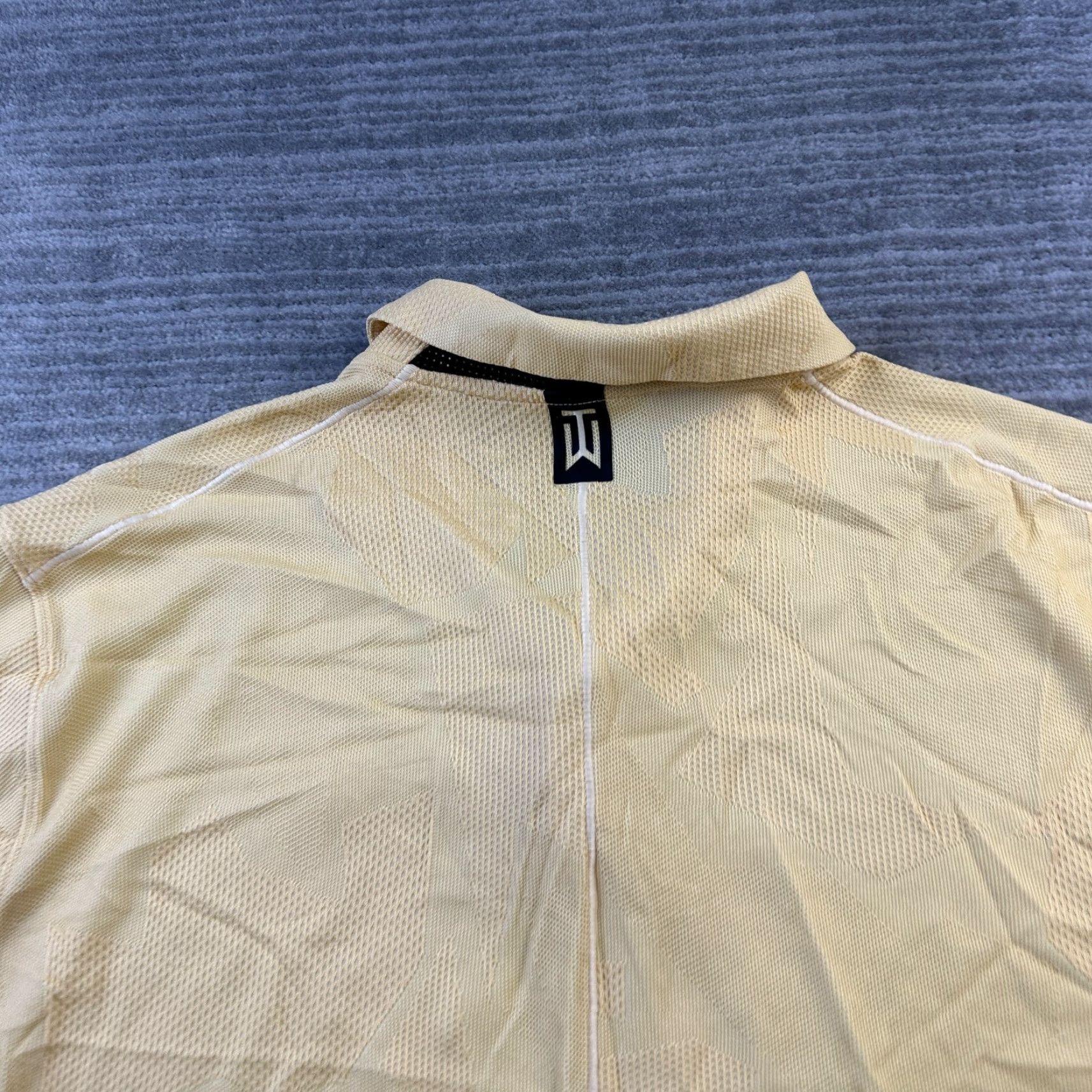 Nike Nike Tiger Woods Polo Shirt Mens XL Yellow Dri-Fit Golf Regular Short Sleeve Button Collar Collared Breathable Lightweight All Seasons Size US XL / EU 56 / 4 - 5 Thumbnail