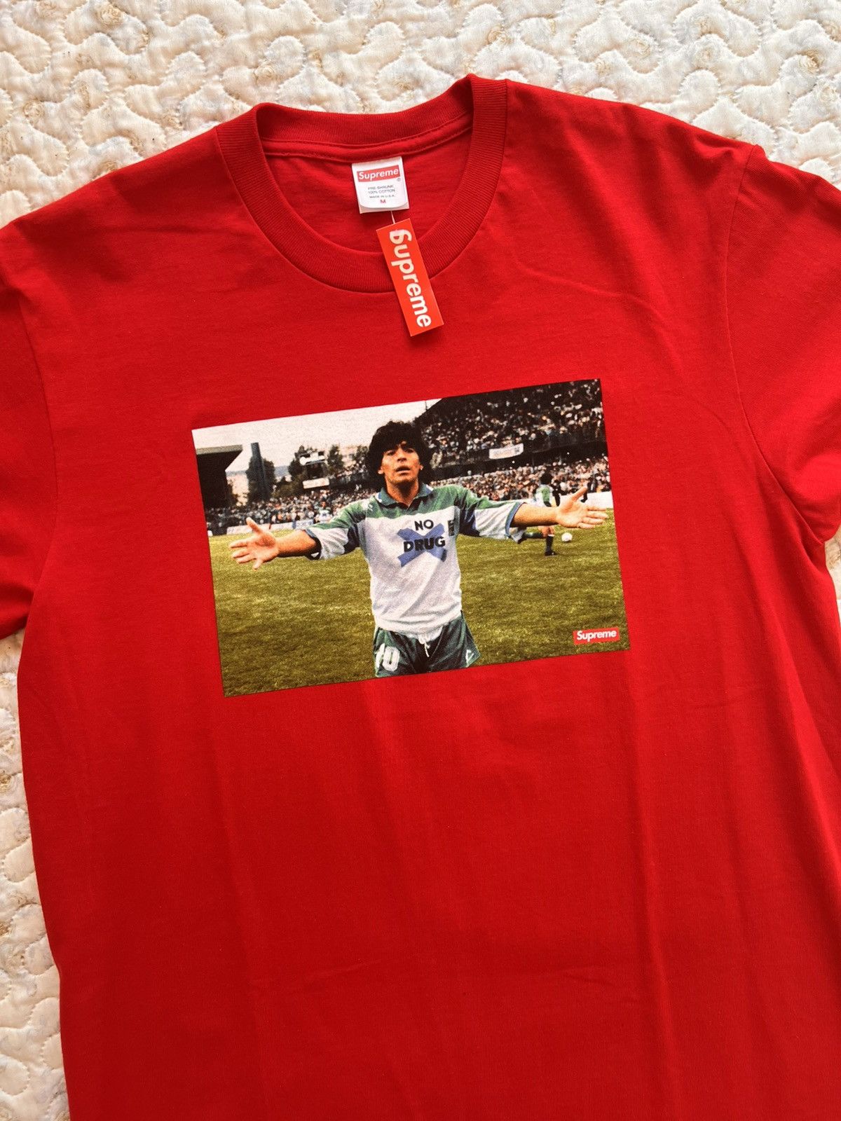Supreme M Supreme x Diego Maradona photo tee Tshirt red box logo Size US M / EU 48-50 / 2 - 12 Thumbnail