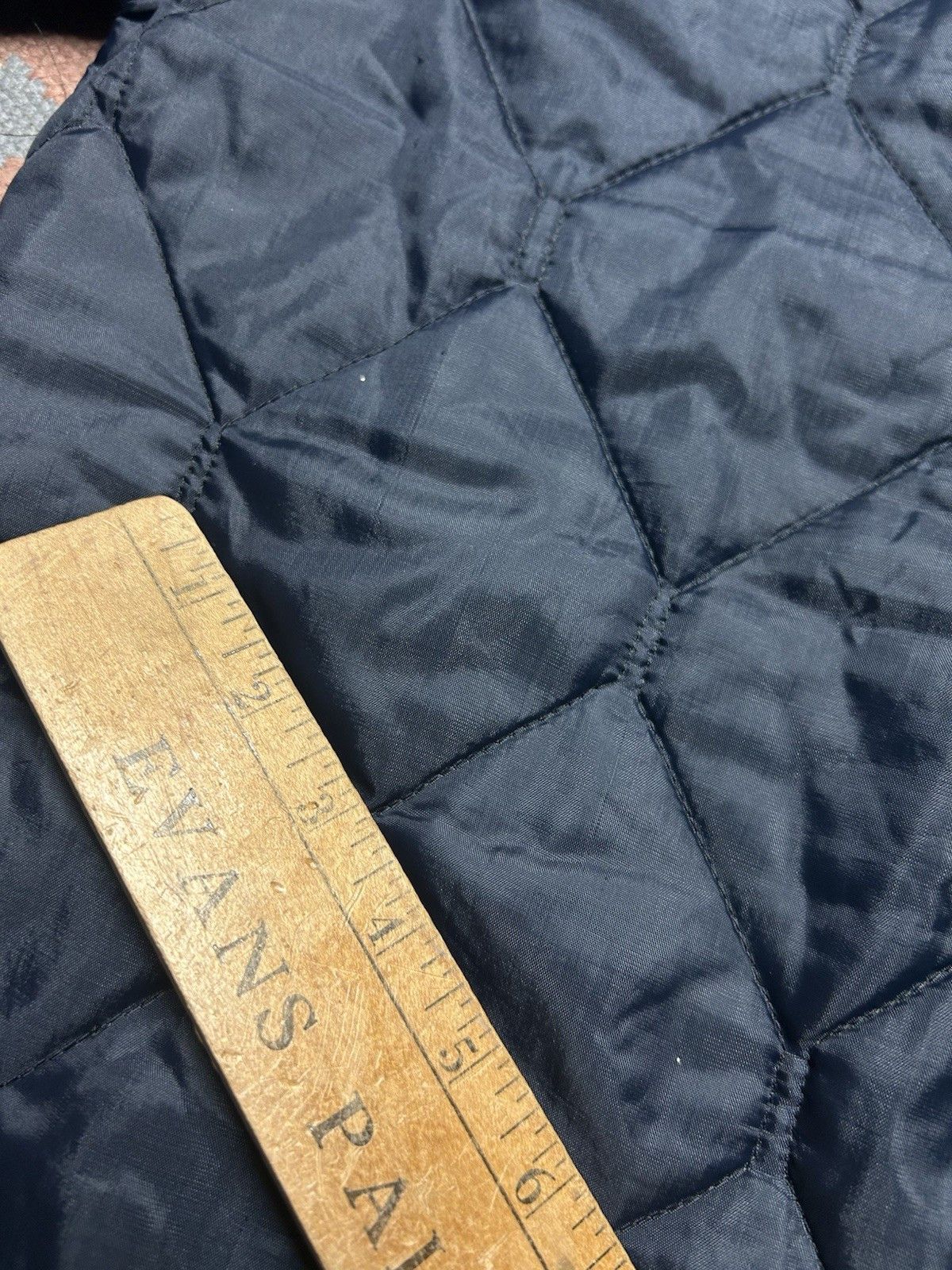 Vintage Vintage 1960s diamond quilted jacket navy zip nylon small Size US S / EU 44-46 / 1 - 9 Thumbnail