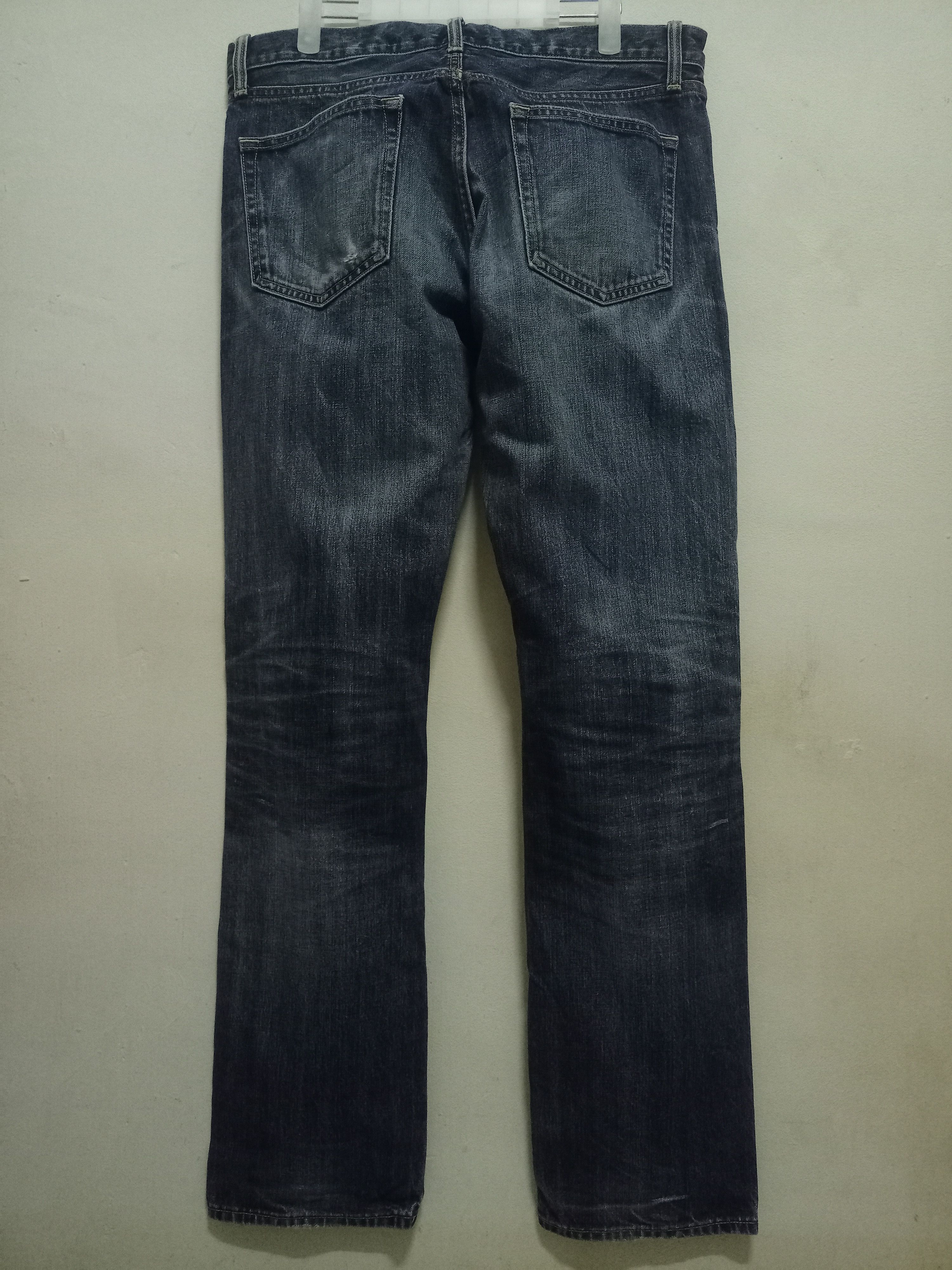 Japanese Brand × Uniqlo Vintage Japanese Uniqlo Blue Wash Distressed Baggy Jeans Size US 34 / EU 50 - 2 Thumbnail