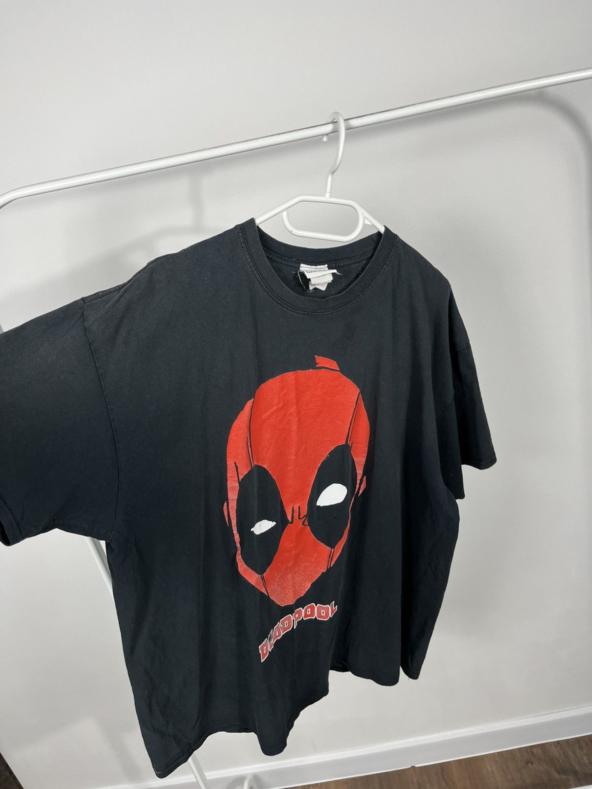 Gildan Marvel Deadpool Big Face Graphic T Shirt Black 2XL Size US XXL / EU 58 / 5 - 3 Thumbnail