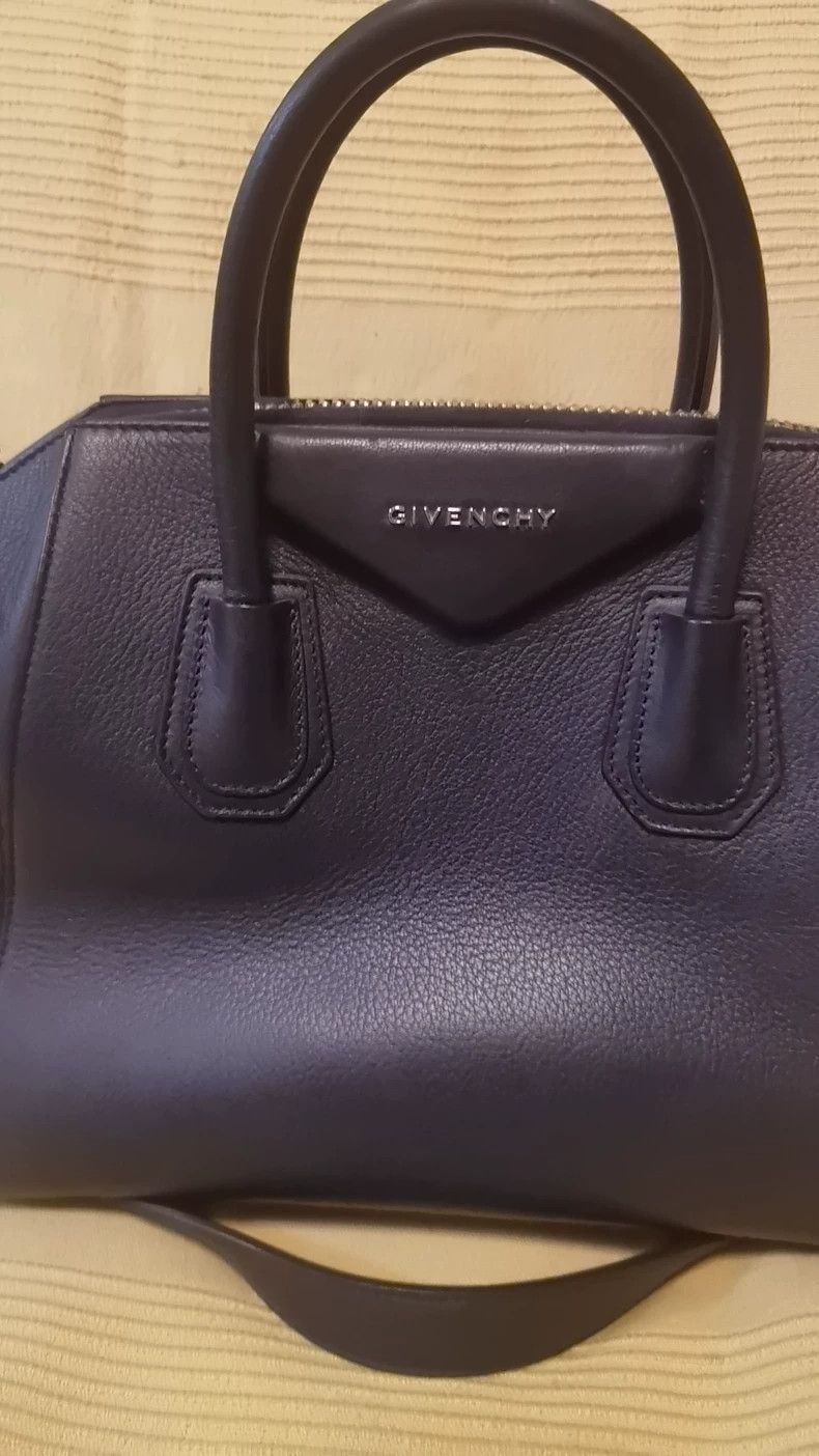 Givenchy Givenchy Antigona Handbag, Classic Cobalt Blue Size ONE SIZE - 1 Thumbnail