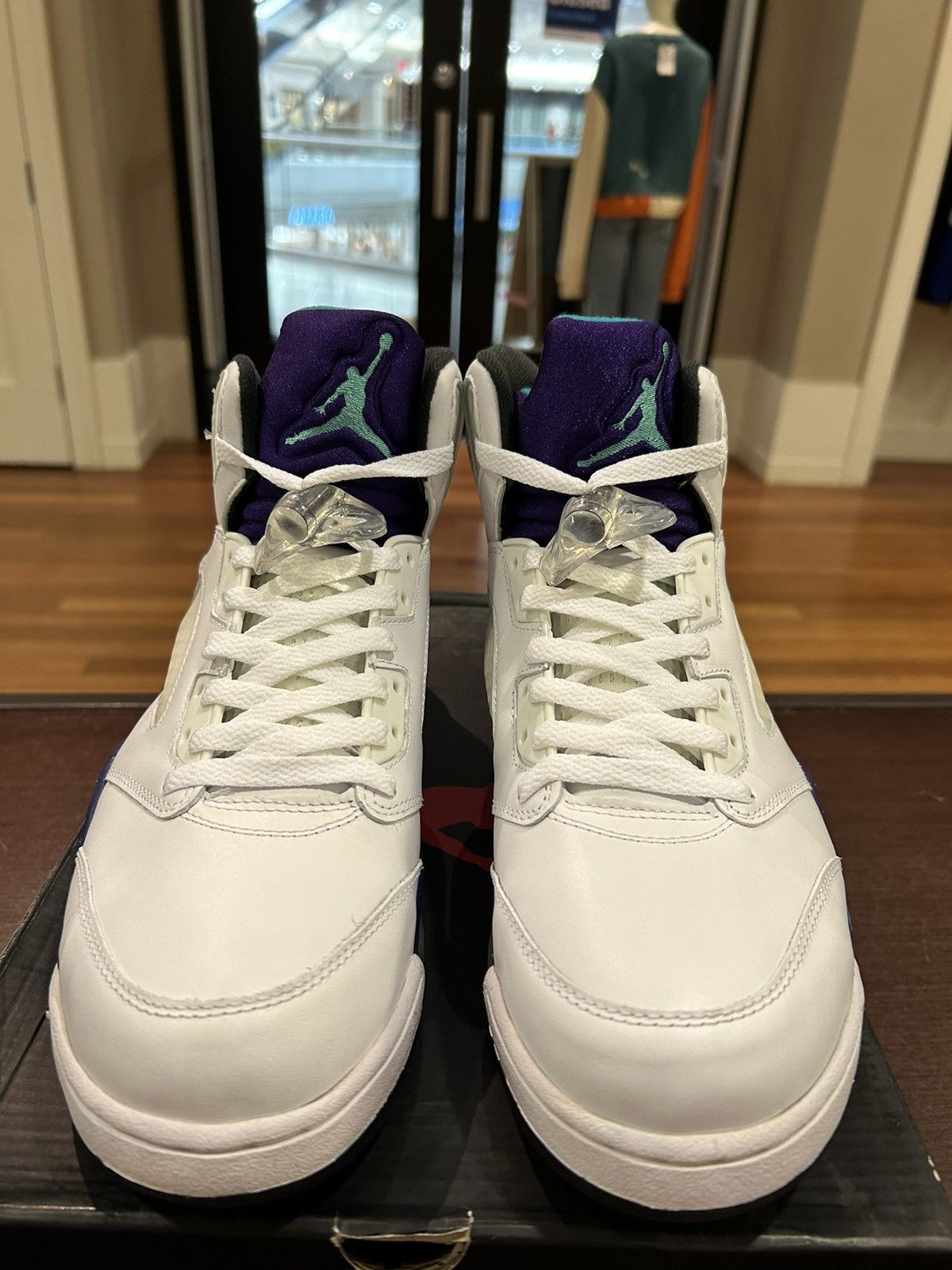 Jordan Brand Jordan 5 grape Size US 12 / EU 45 - 2 Thumbnail