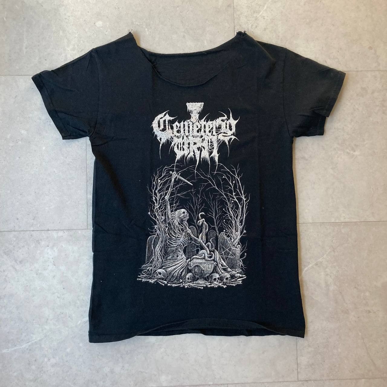 Band Tees Cemetery Urn Death Metal Rock Band Tour Tee Size US S / EU 44-46 / 1 - 1 Thumbnail