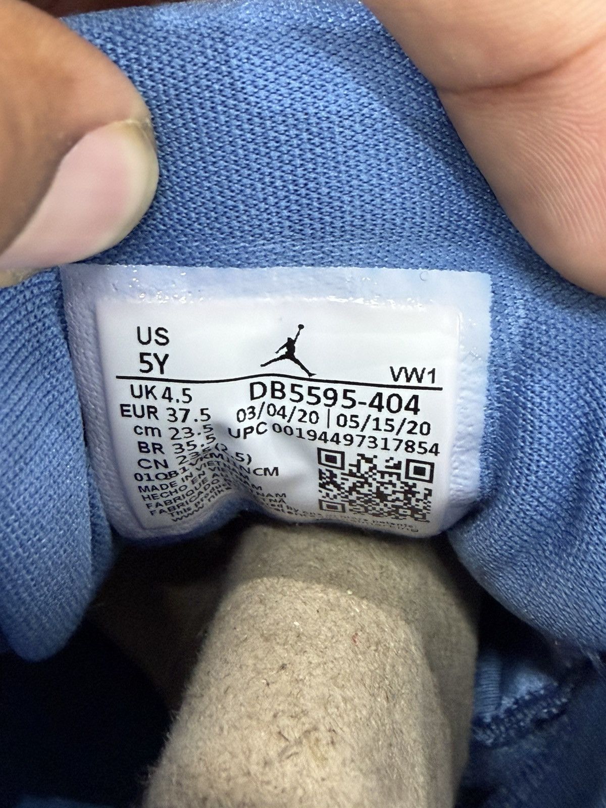 Jordan Brand Air Jordan 12 Indigo Size 5Y (2020) Size US 5 / EU 37 - 10 Thumbnail