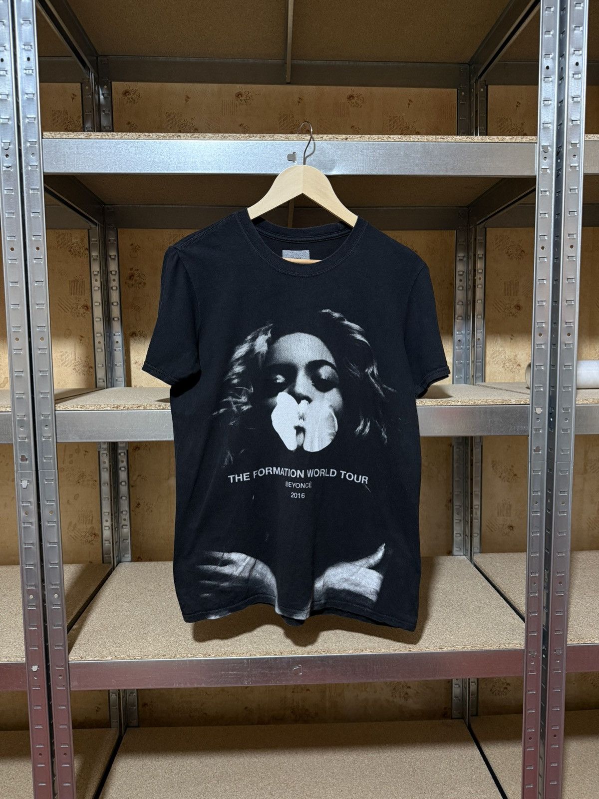 Band Tees × Beyonce Beyoncé the Formation World Tour 2016 T-Shirt Y2K Hype Size US M / EU 48-50 / 2 - 1 Thumbnail