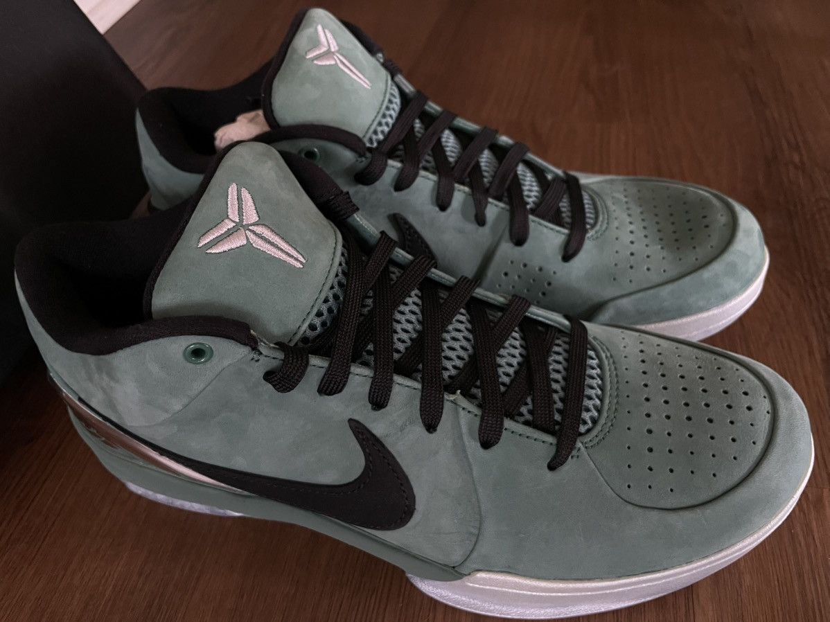 Nike Brand New: Kobe IV Protro Girl Dad Shoes - Men's Size 10 Size US 10 / EU 43 - 2 Thumbnail