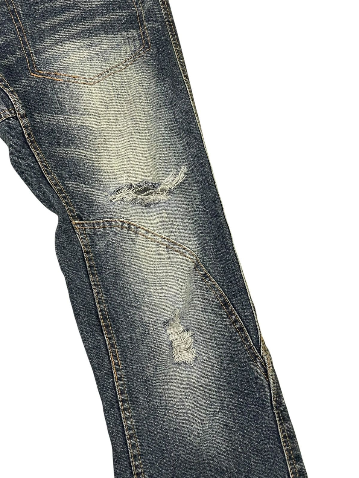 Japanese Brand Slim Jeans Made in Heaven Faded Distress 7🟦 Size US 33 - 5 Thumbnail
