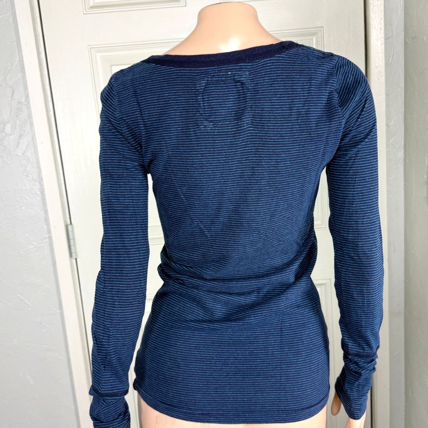 American Eagle Outfitters VINTAGE American Eagle Outfitters Shirt M Women’s Cotton Long sleeve Scoop neck 1990s Blue Boho Mens Womens Size M / US 6-8 / IT 42-44 - 3 Thumbnail