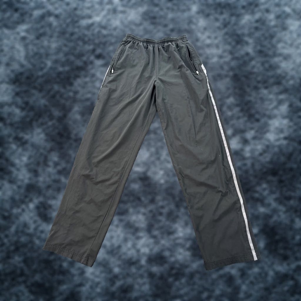 Nike VINTAGE Nike Track Pants Mens Small Gray Striped Track Ankle Zip Baggy Size US 29 - 1 Thumbnail
