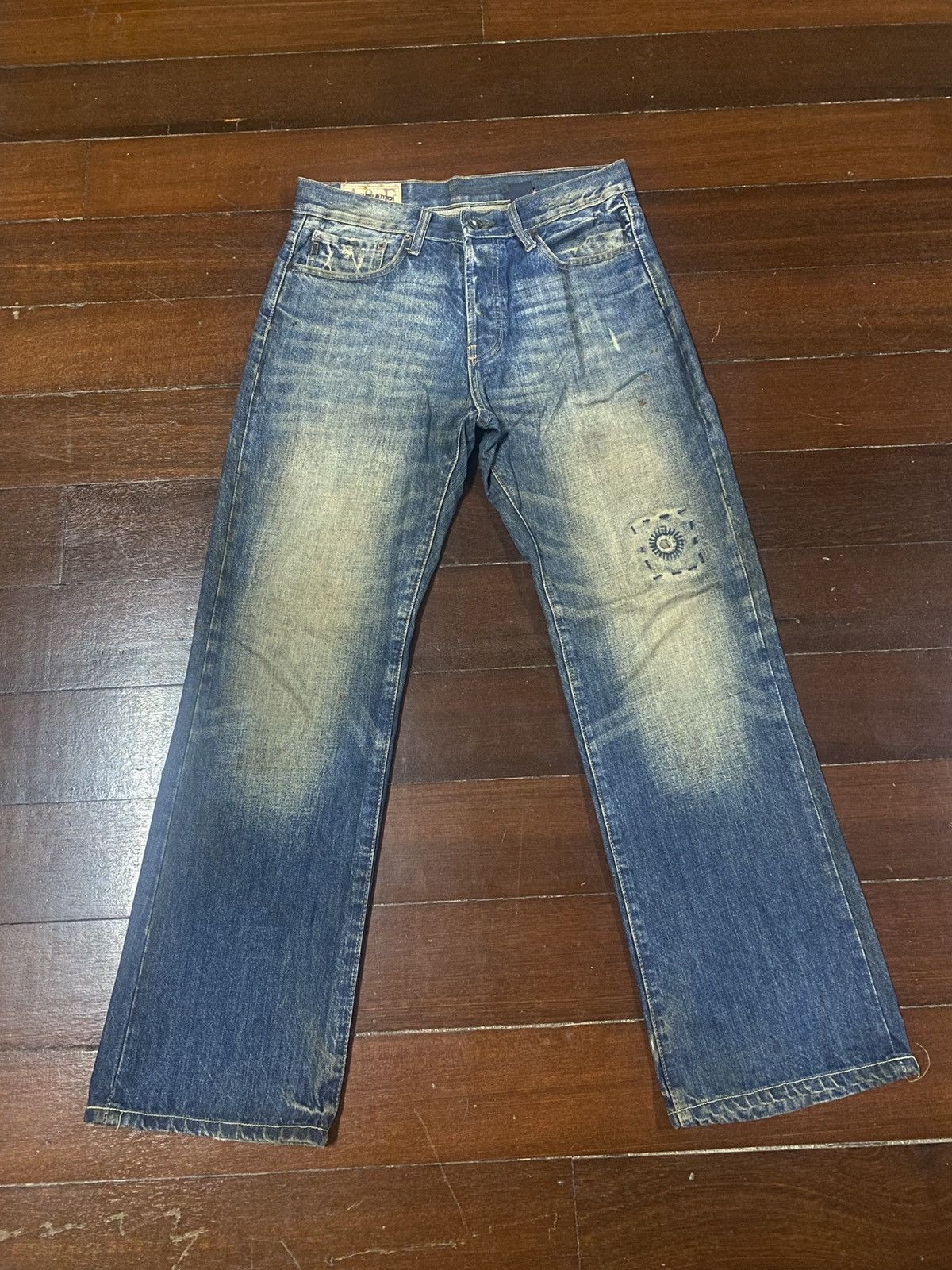 Abercrombie & Fitch Vintage Abercrombie Blue Wash Distressed mud wash lowrise Size US 33 - 1 Thumbnail