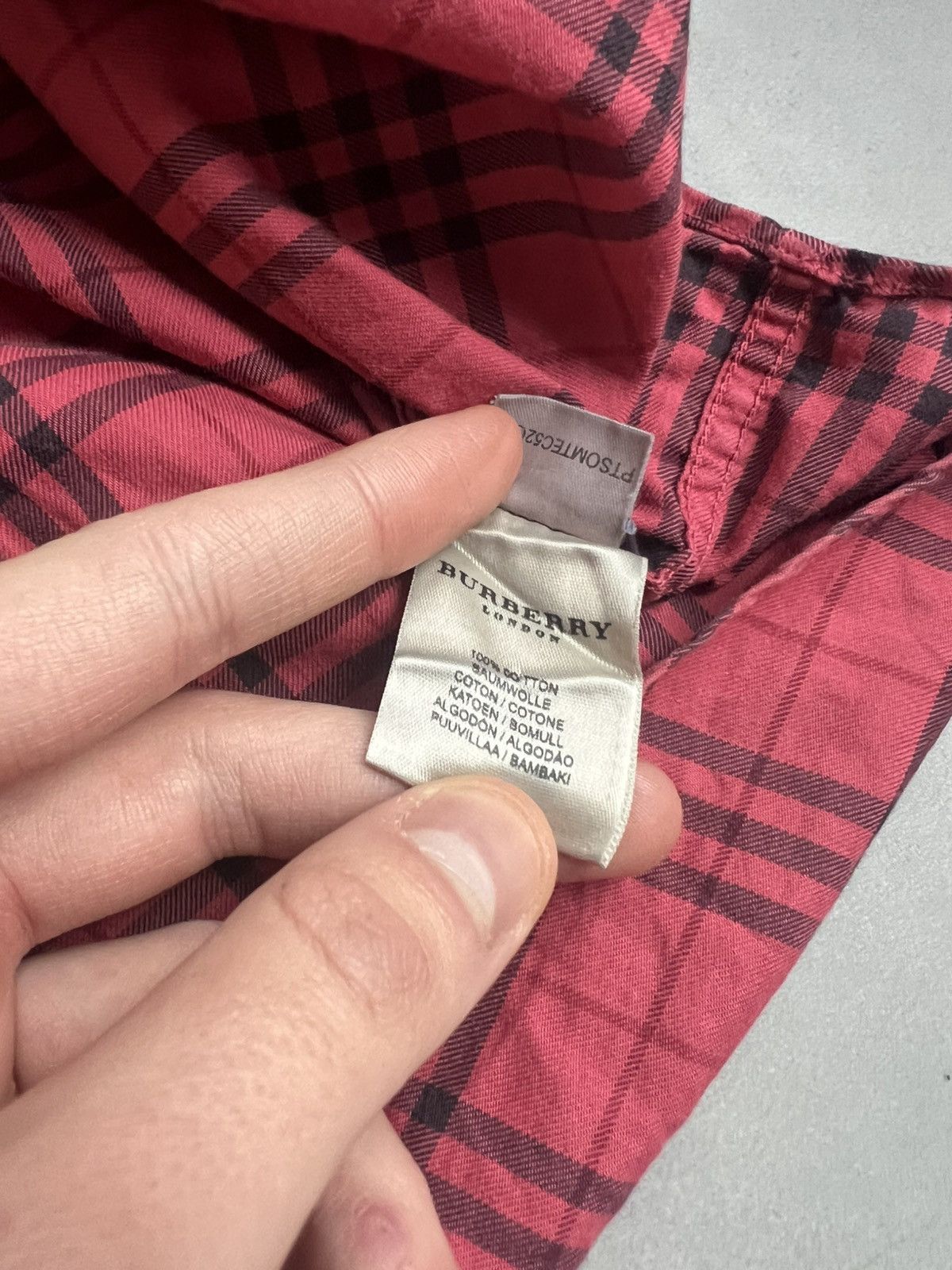 Burberry Burberry Vintage Plaid T-Shirt Size US L / EU 52-54 / 3 - 4 Thumbnail