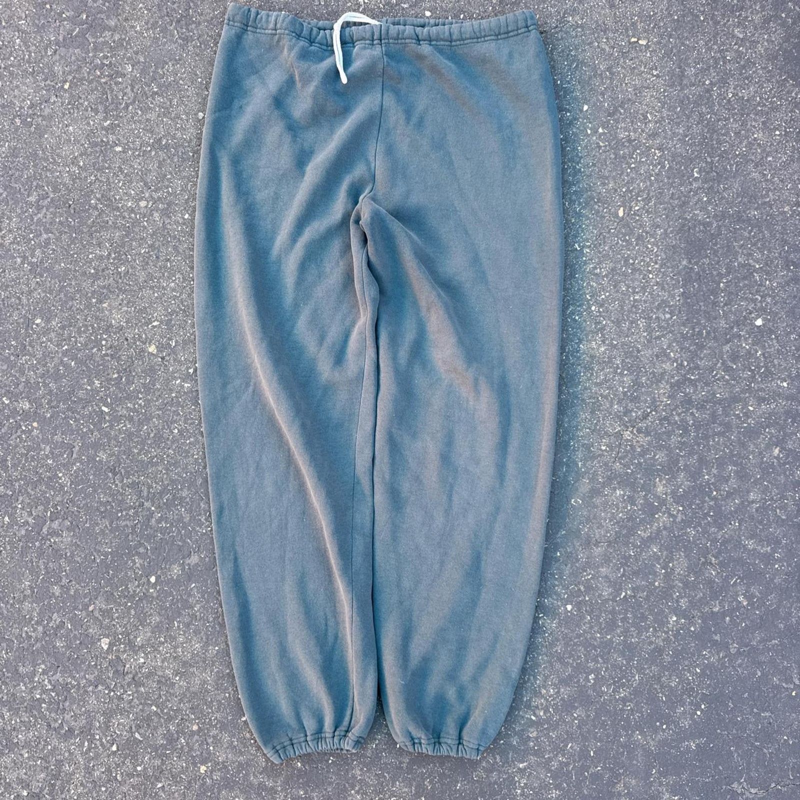 Russell Athletic Vintage 90s Faded Russell Athletic Baggy Sweatpants –Size XL Size US 36 / EU 52 - 1 Thumbnail