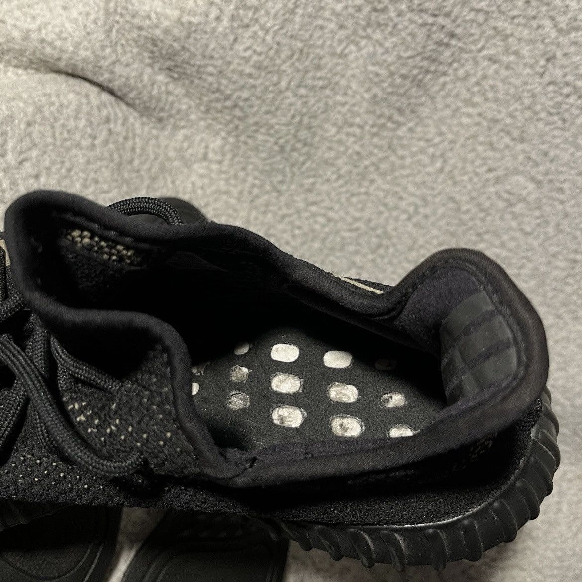 Yeezy Adidas Yeezy Boost 350 V2 Core Green 9.5 Mens Size US 9.5 / EU 42-43 - 14 Thumbnail