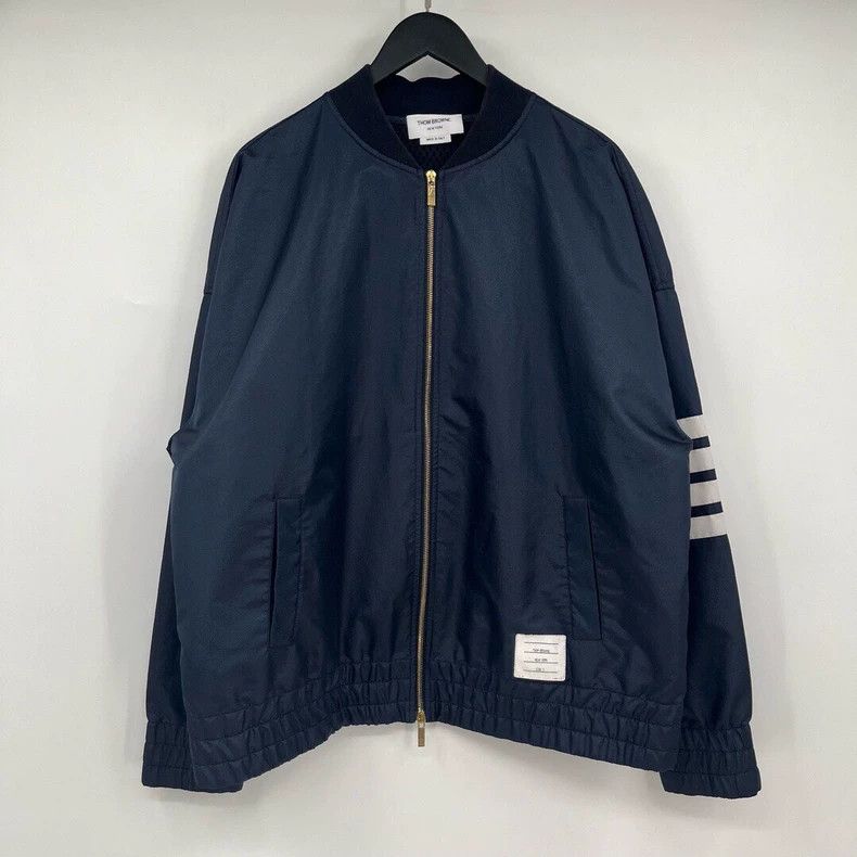 Thom Browne Thom browne Dark blue sleeve-labeled zipper jacket 2504-Nex Size US L / EU 52-54 / 3 - 1 Thumbnail