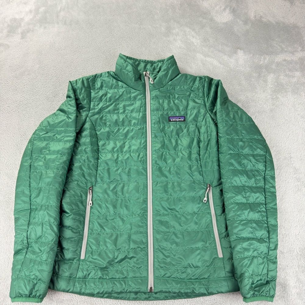 Patagonia Patagonia NWT Women's Size Small Nano Puff Insulated Jacket Size S / US 4 / IT 40 - 1 Thumbnail