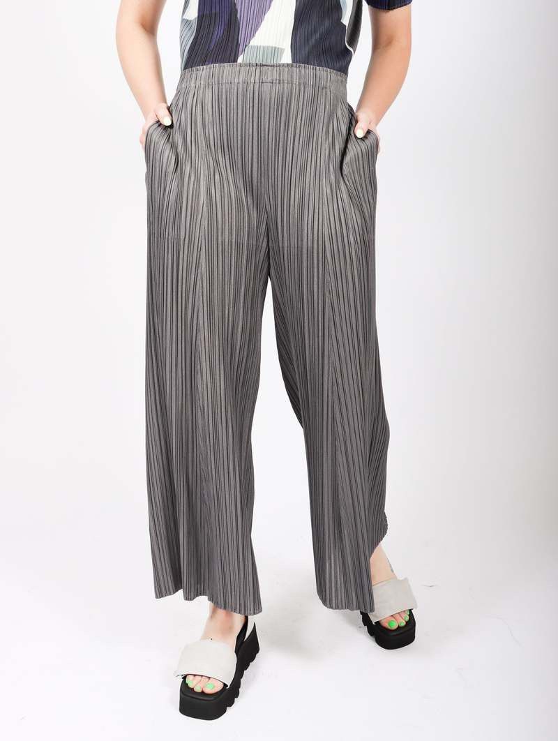 Pleats Please Issey Miyake Vintage Pleats Please Issey Miyake Wide Leg Pants Dark Gray Size US 28 / EU 44 - 2 Thumbnail