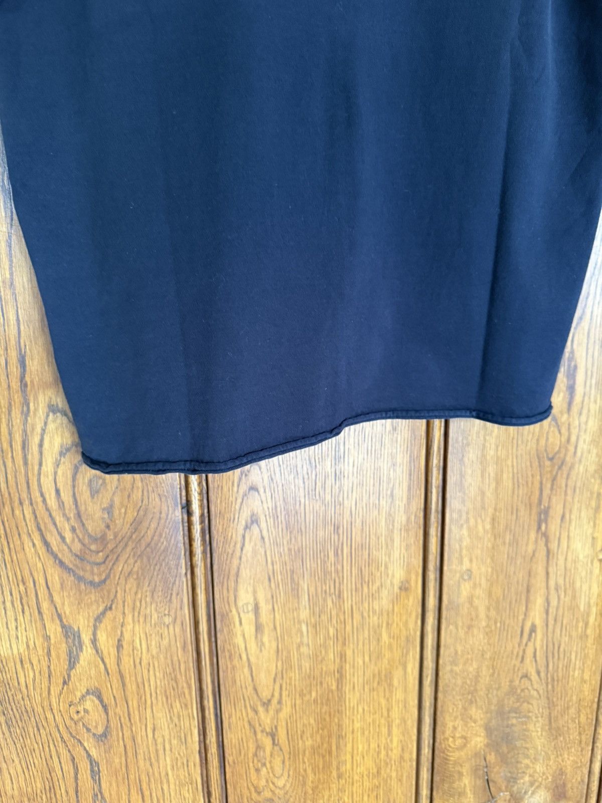 Saint Laurent Paris $550 Saint Laurent Rive Gauche black logo t shirt L Size US L / EU 52-54 / 3 - 16 Thumbnail