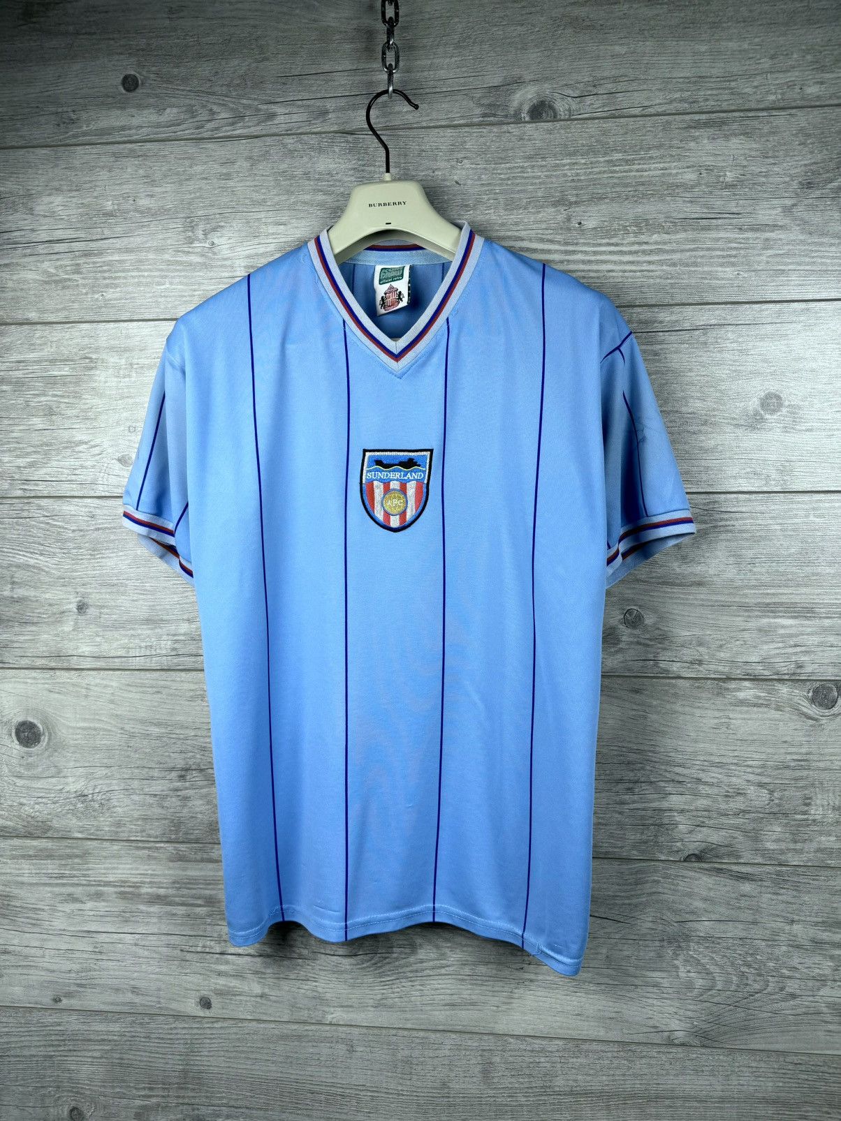 Other Soccer jersey SUNDERLAND size M Size US M / EU 48-50 / 2 - 3 Thumbnail