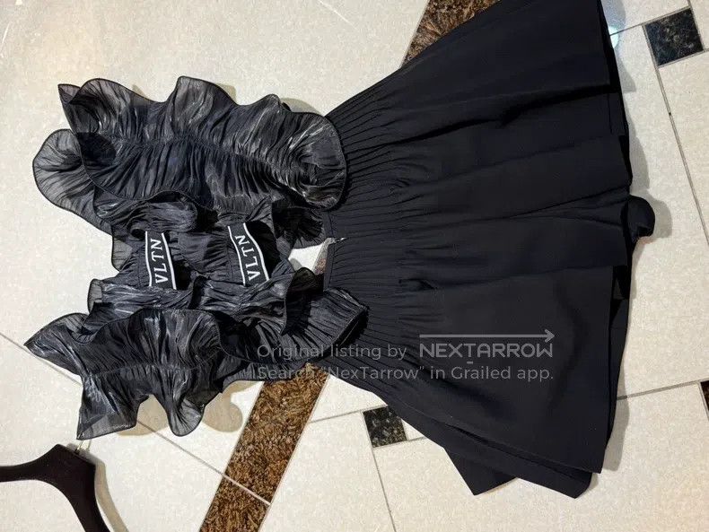 Valentino Valentino Wool mulberry silk three-dimensional flower bud Size M / US 6-8 / IT 42-44 - 2 Thumbnail