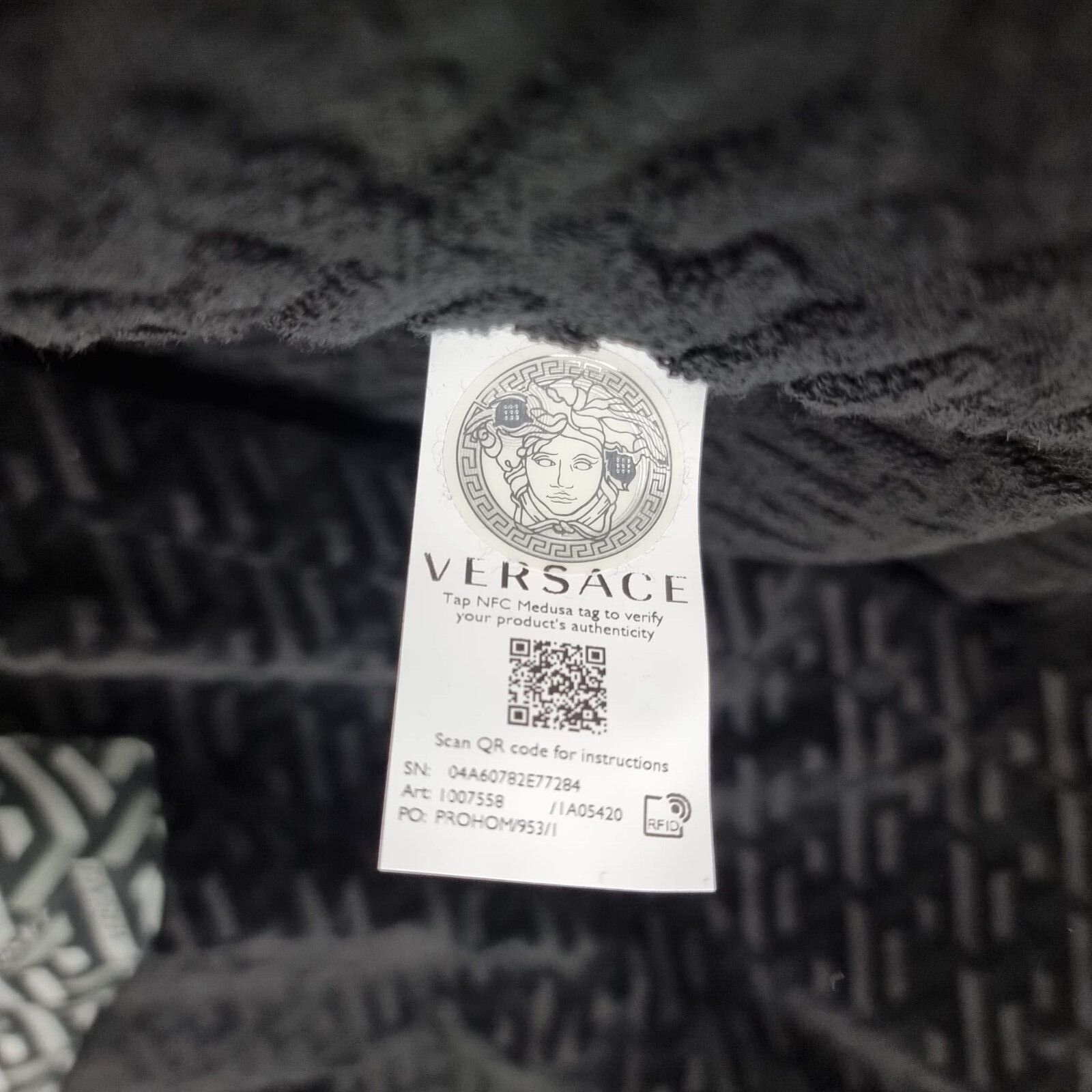 Versace VERSACE Greca Black Bathrobe New (Euro Size:S;) Size US S / EU 44-46 / 1 - 6 Thumbnail