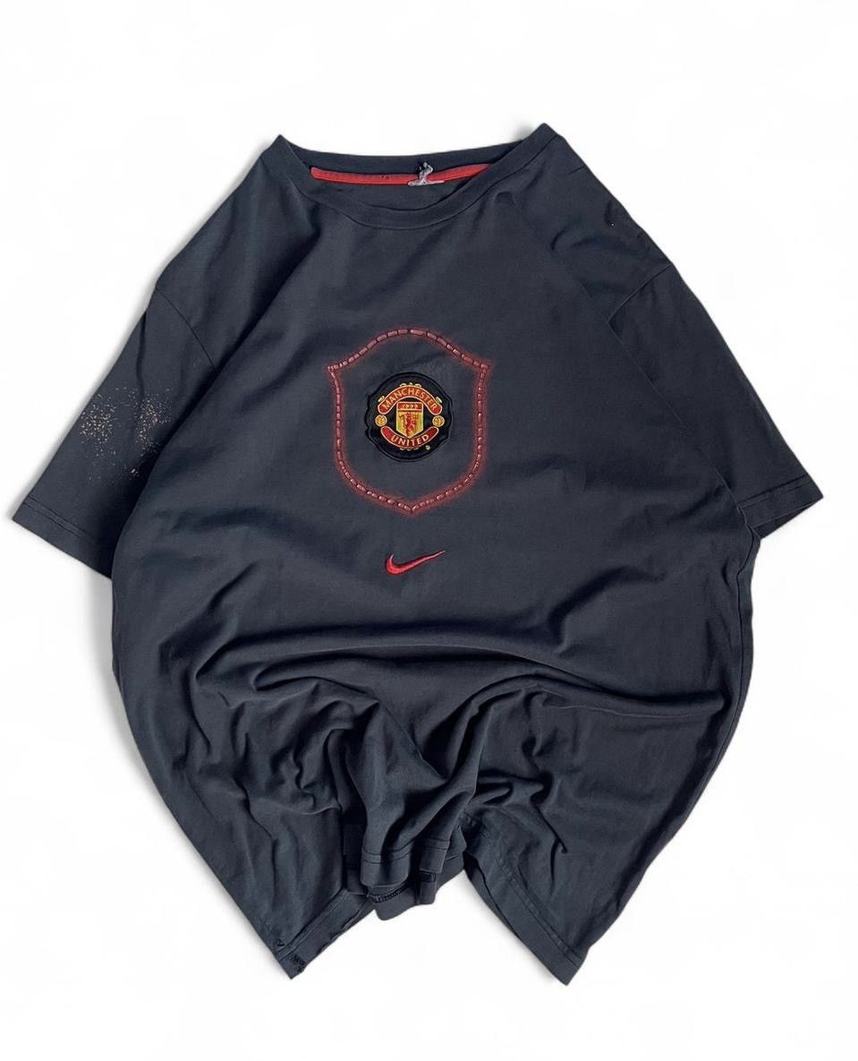 Nike 💫🌹00S NIKE CENTER SWOOSH MANCHESTER UNITED T SHIRT VINTAGE Size US L / EU 52-54 / 3 - 1 Thumbnail