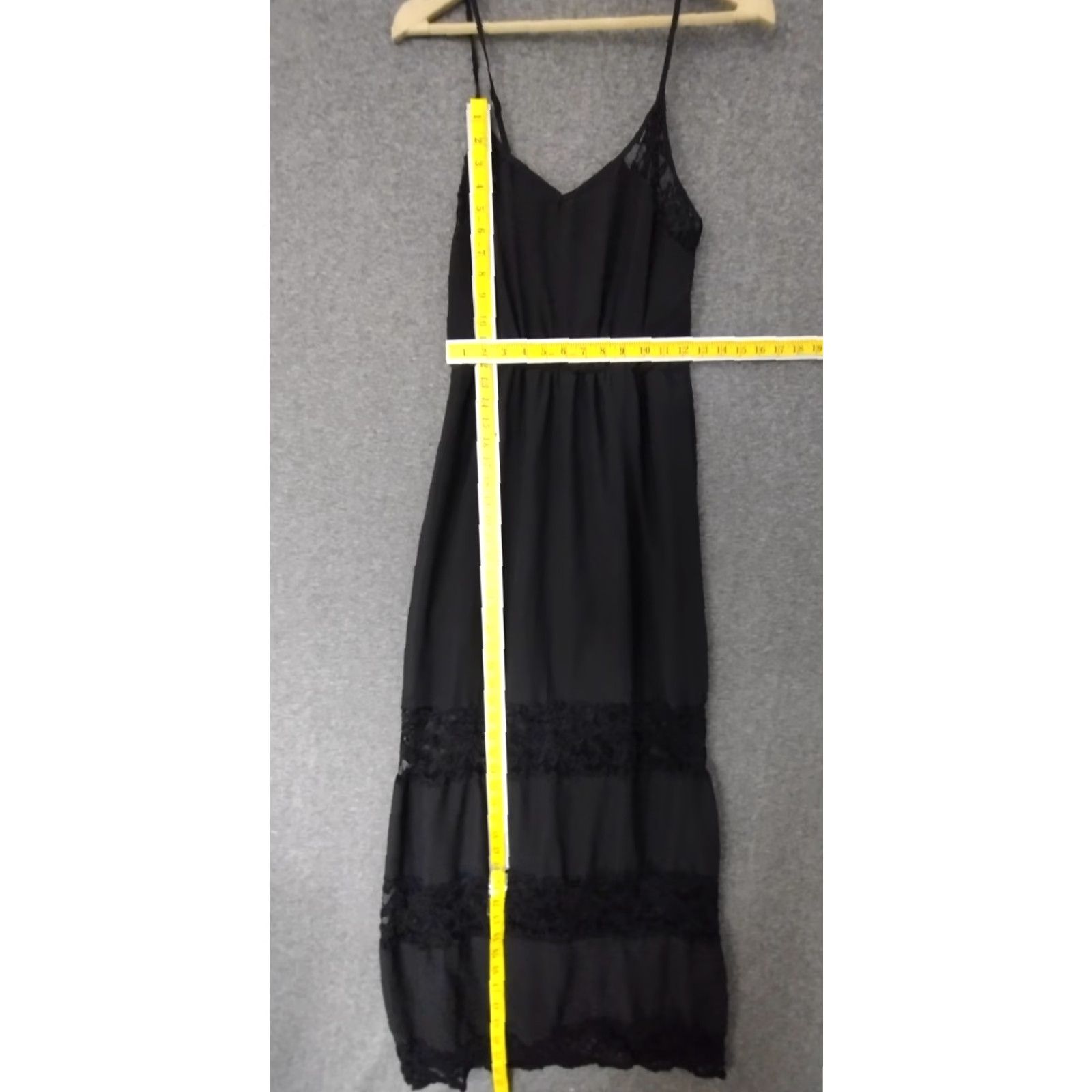 Vintage VINTAGE Wet-seal Maxi Dress Women’s M Halter Sleeveless Black Ruffle Slim Partially Lined Side Slit Bohemian Sexy Dress Maxi Size M / US 6-8 / IT 42-44 - 4 Thumbnail