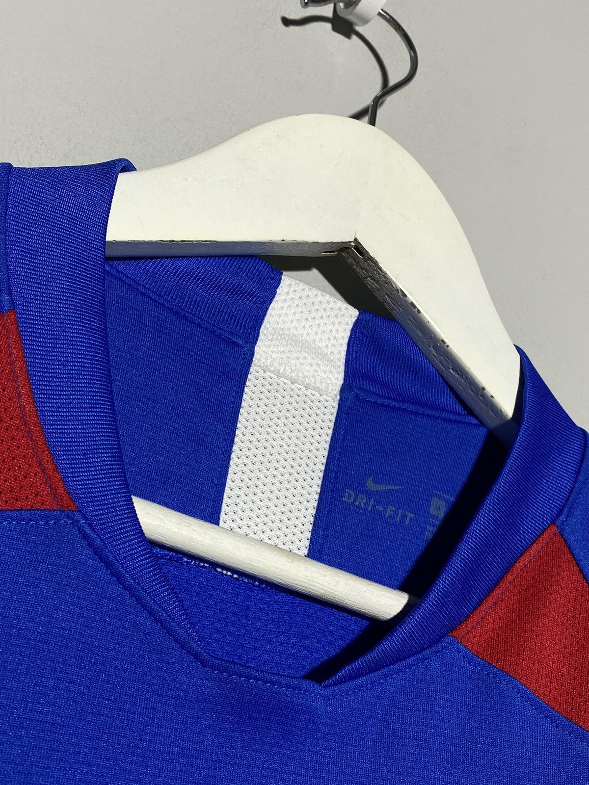 Nike Portsmouth Sandico 2019 2020 Football Shirt England Size US M / EU 48-50 / 2 - 8 Thumbnail
