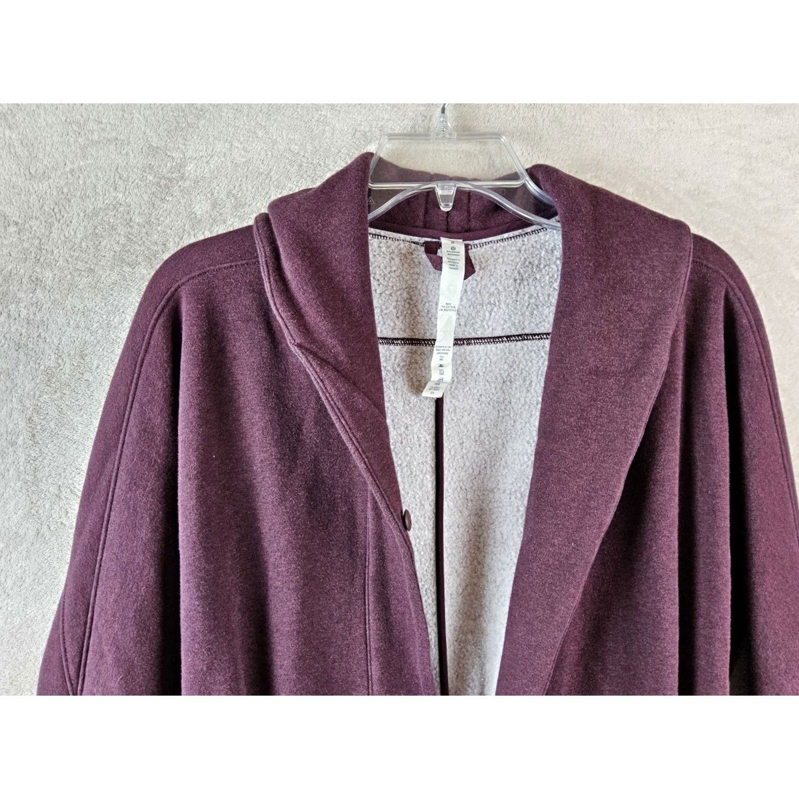 Lululemon Lululemon Jacket Long Sleeve Women’s Size 8 Burgundy Cotton Blend Activewear Basic 8 Womens Size M / US 6-8 / IT 42-44 - 3 Thumbnail