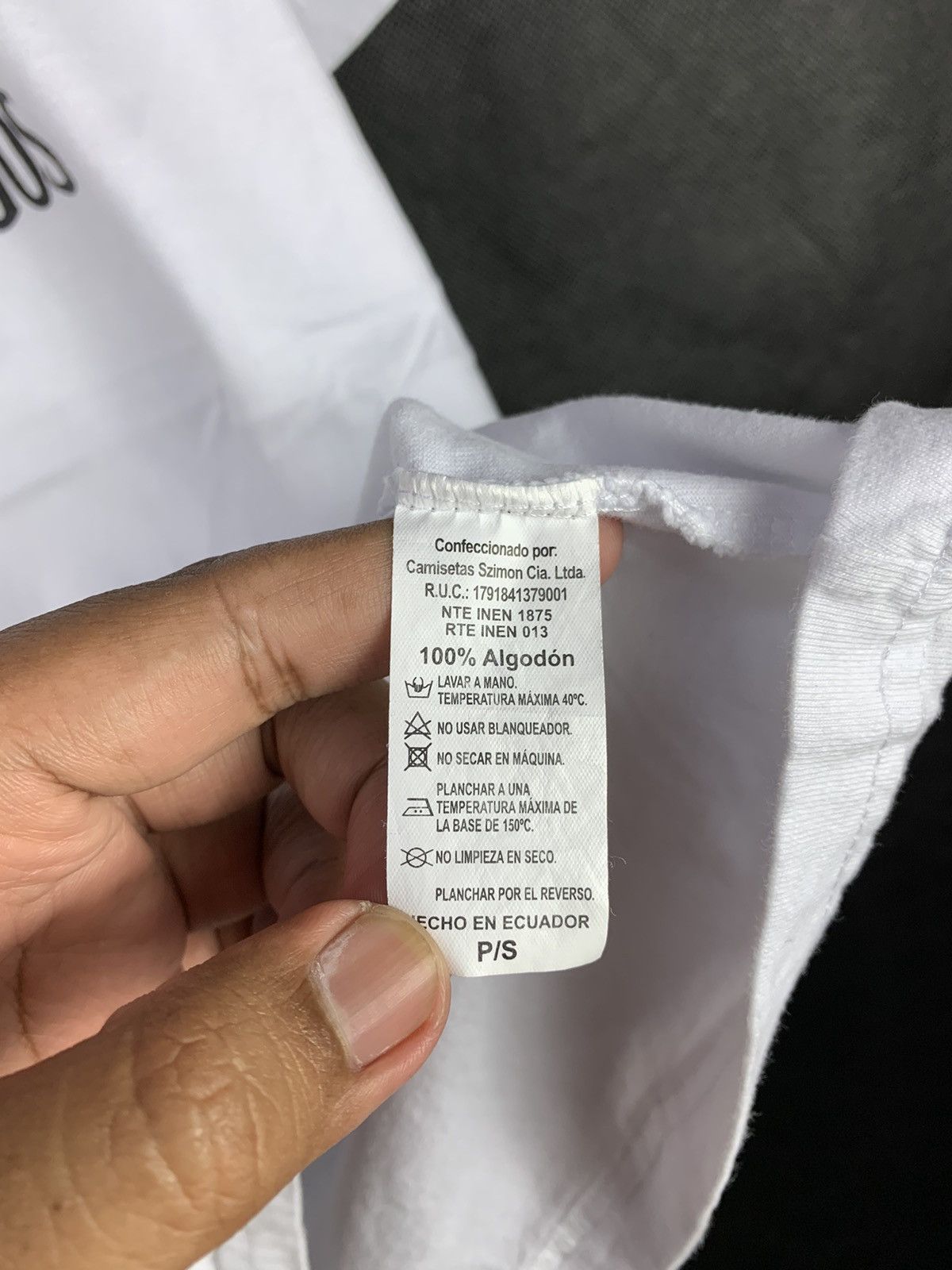Japanese Brand Steals! The Galapagos Szimon The Beatles Spoof Tee Size US S / EU 44-46 / 1 - 7 Thumbnail