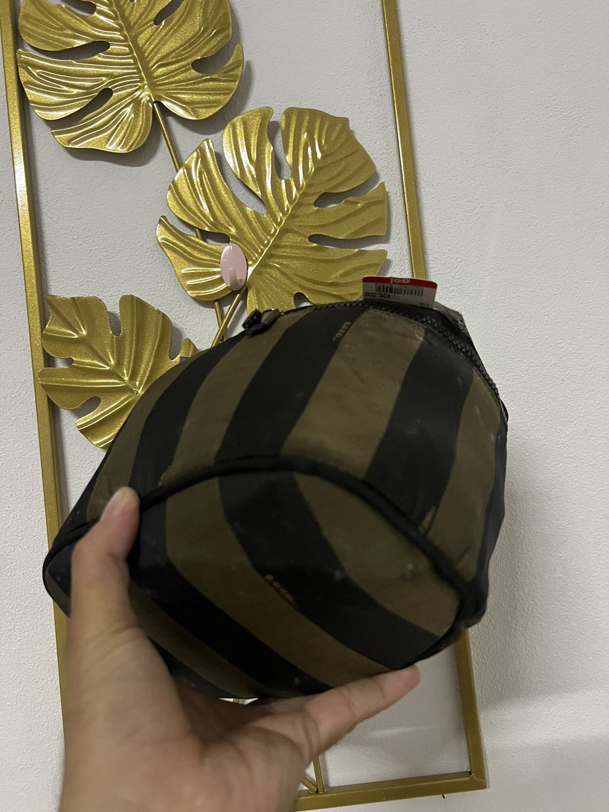 Fendi Fendi brown pequin stripe canvas vanity cosmetic case Size ONE SIZE - 6 Thumbnail