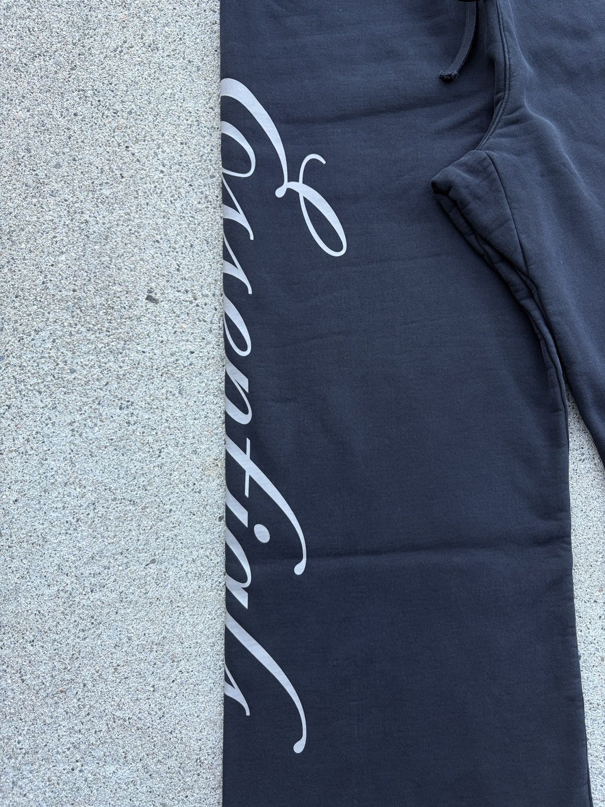 Fear of God Black Fear of God Essentials Fleece Flare Sweatpants Sz. S Size US 32 / EU 48 - 5 Thumbnail