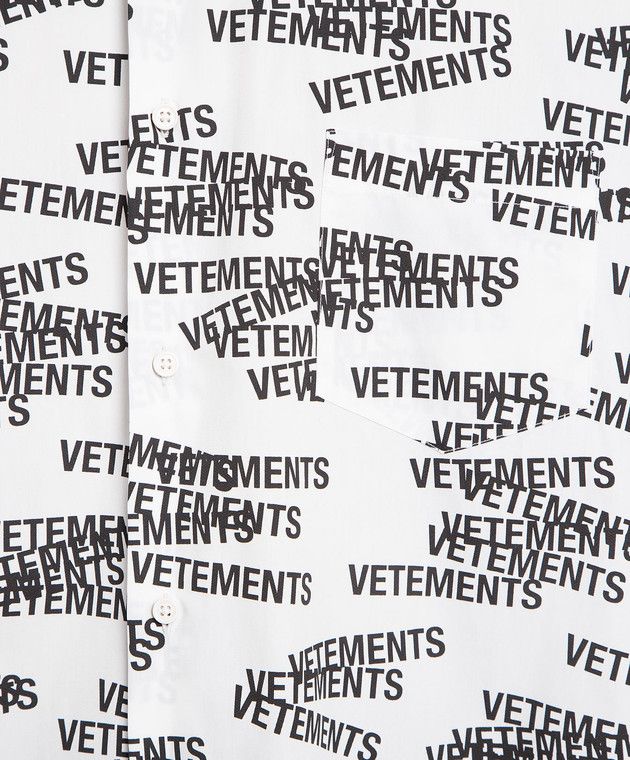 Vetements o1y0924 Logo Print Shirt in White Size US XS / EU 42 / 0 - 5 Thumbnail