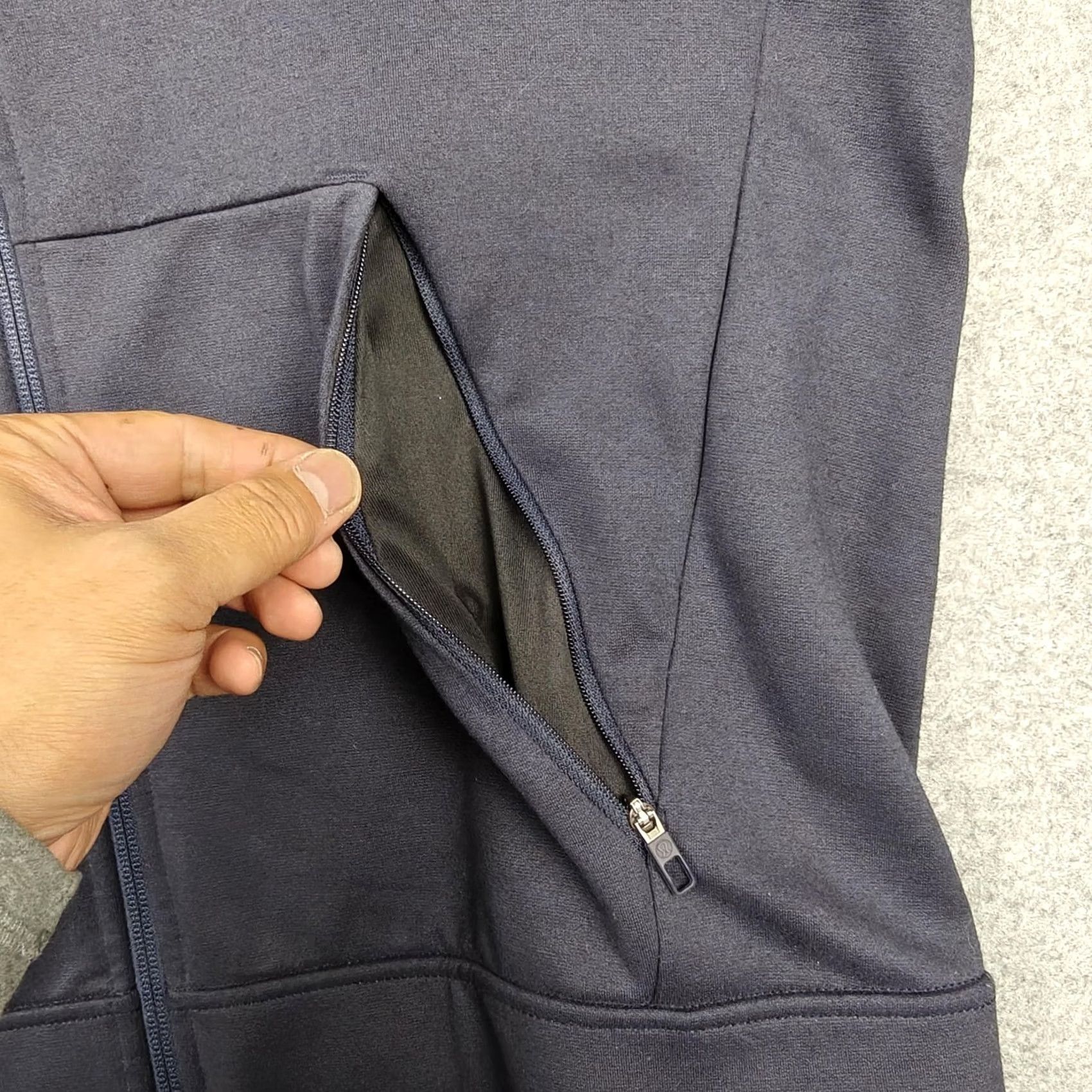 Lululemon Lululemon Hoodie Mens M Blue Full Zip Knit Chest Pocket Athletic Running Shirts Size US M / EU 48-50 / 2 - 2 Thumbnail