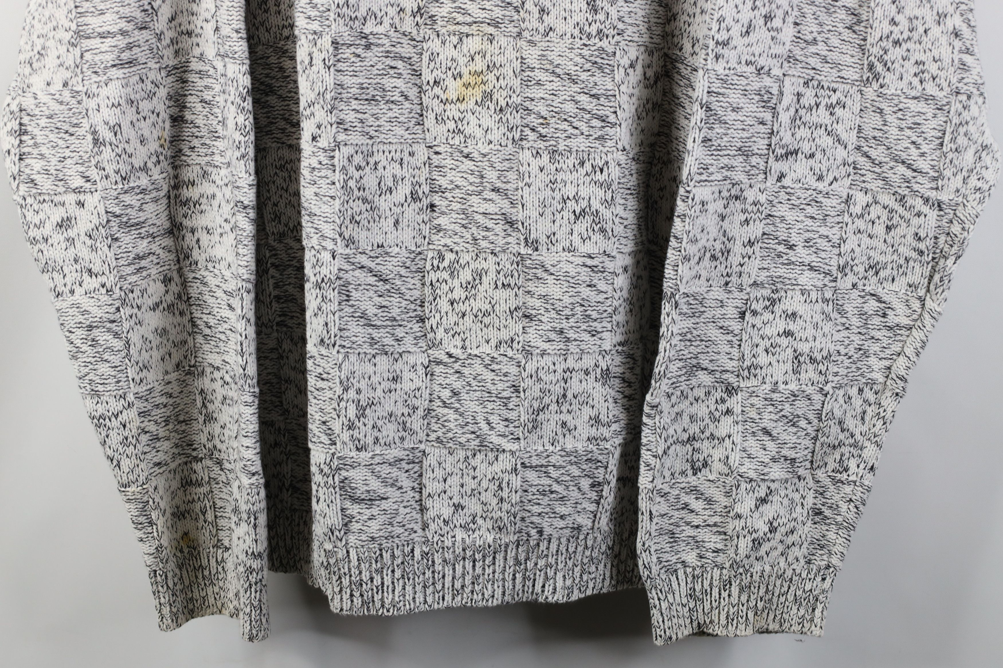 Vintage Vintage 90s Streetwear Heavy Checkered Knit Crewneck Sweater Size US XXL / EU 58 / 5 - 3 Thumbnail