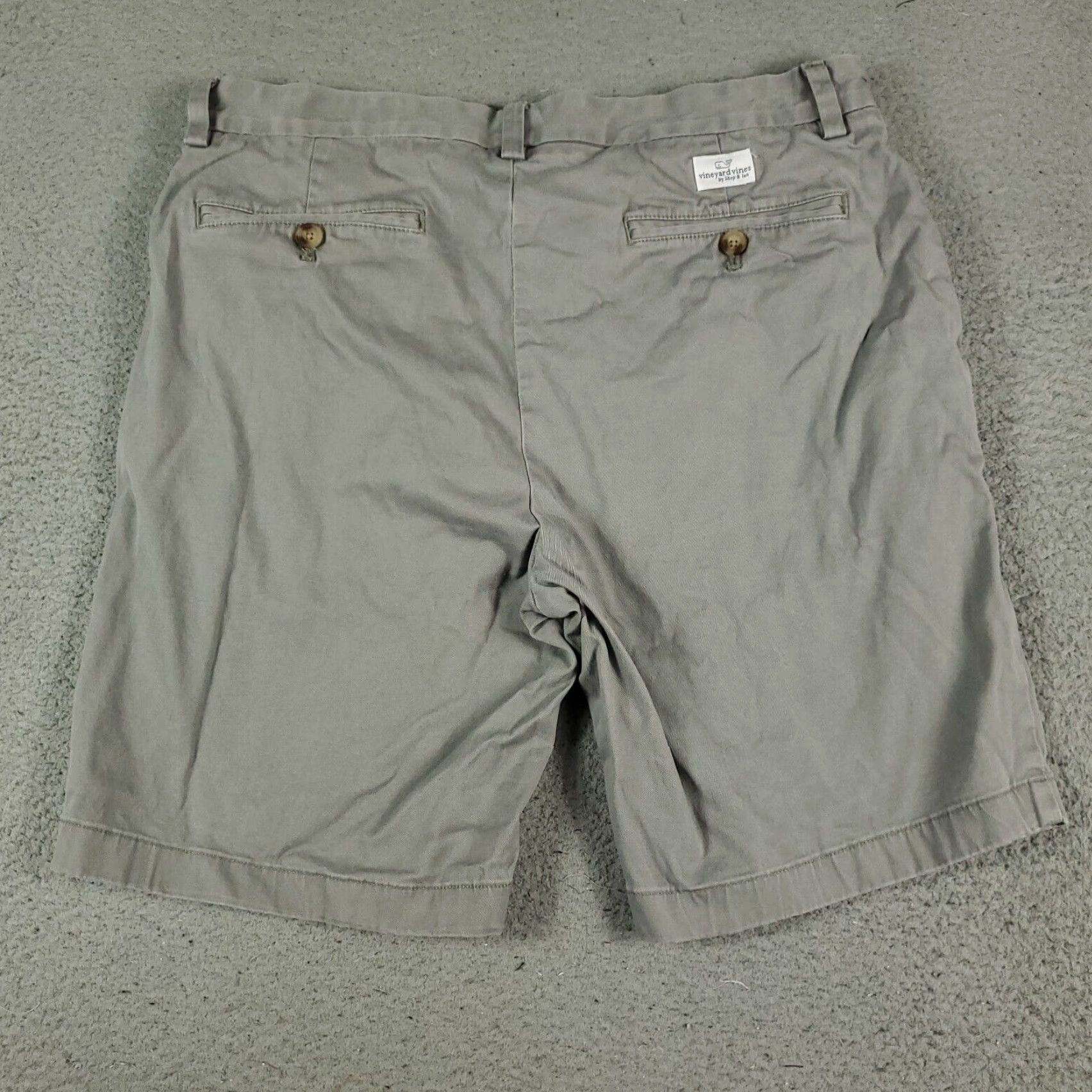Vineyard Vines VINEYARD VINES Shorts Mens Size 33 Flat Front Chino Gray Casual Spring Summer Fall Winter Size US 33 - 7 Thumbnail