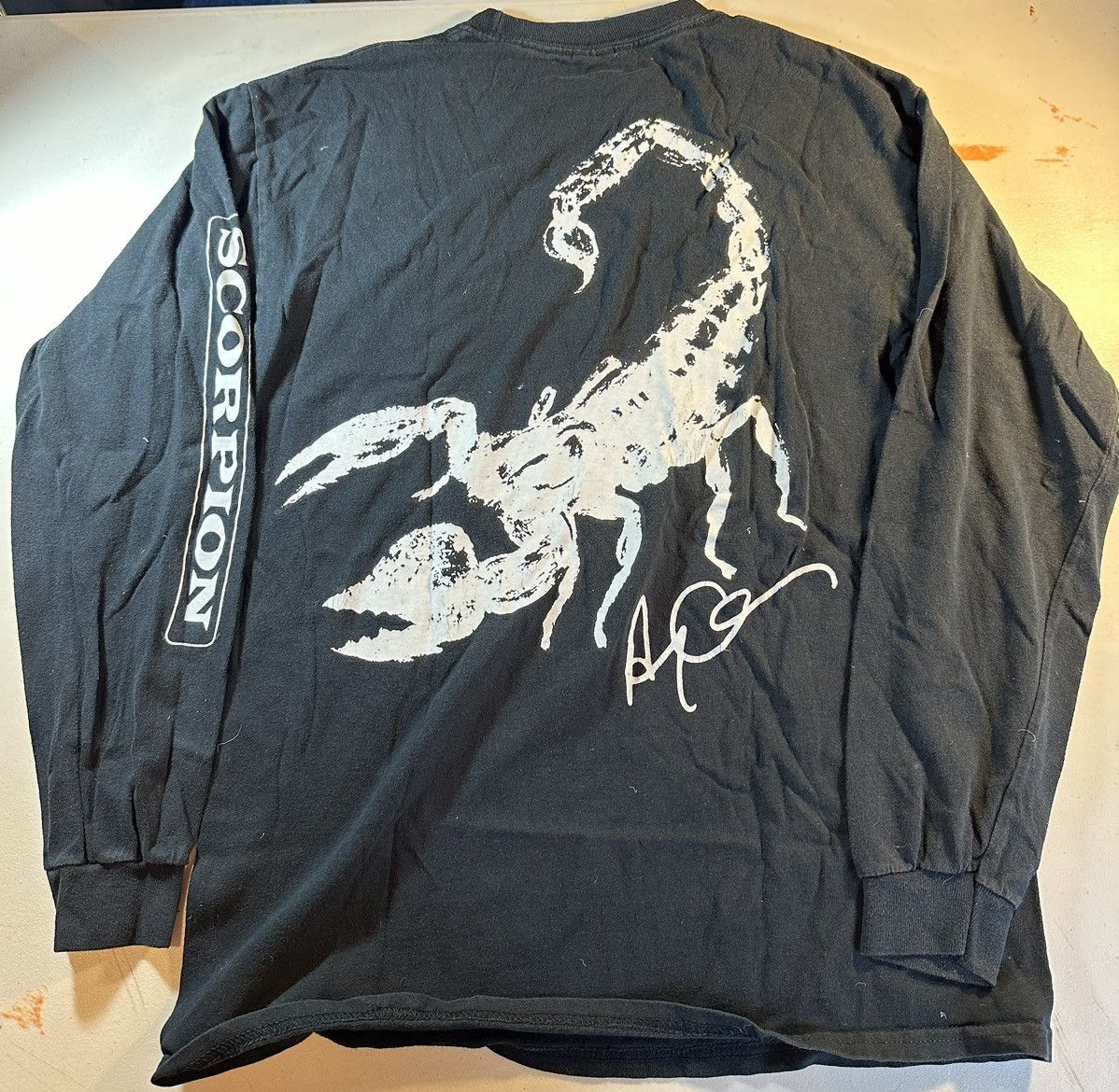 Drake × October's Very Own Drake Scorpion Tour Long Sleeve Tee Size US M / EU 48-50 / 2 - 3 Thumbnail