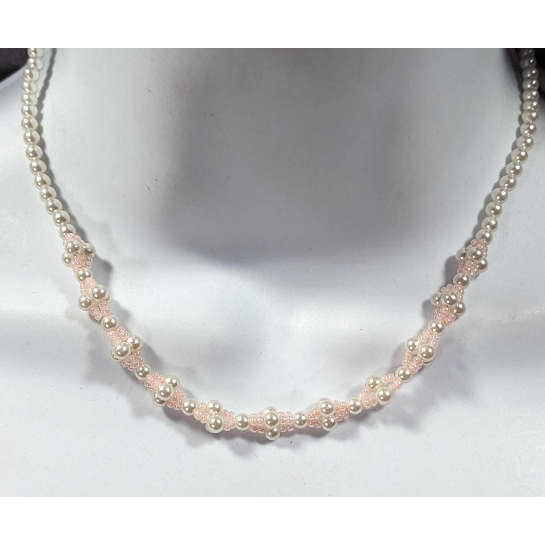 Other Coquette Pastel Pink Faux Pearl Beaded Necklace Size ONE SIZE - 6 Thumbnail