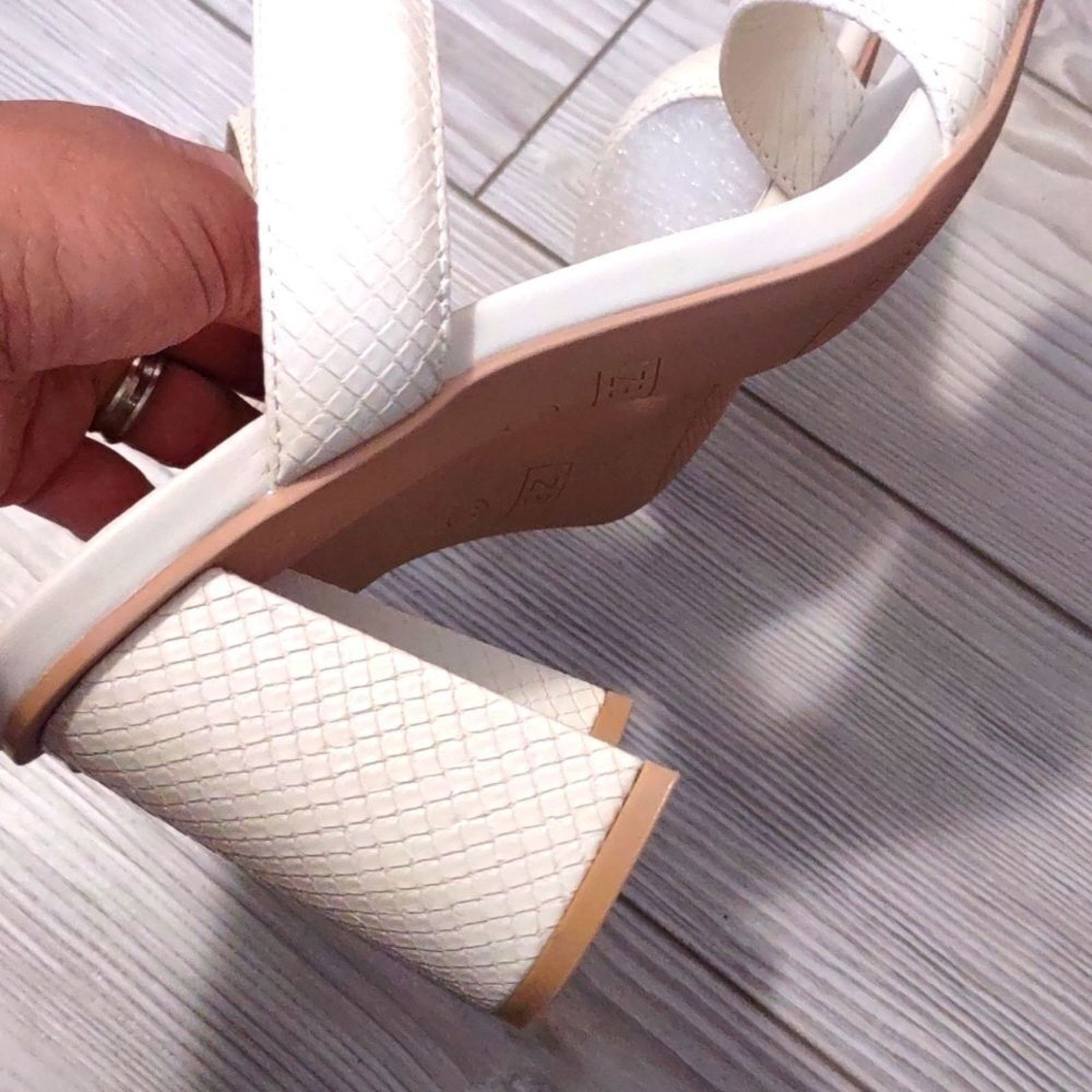 Other (6-3100) Juliet Holy Womens Chunky Heels Sandals Sz 11 Size US 11 / IT 41 - 5 Thumbnail